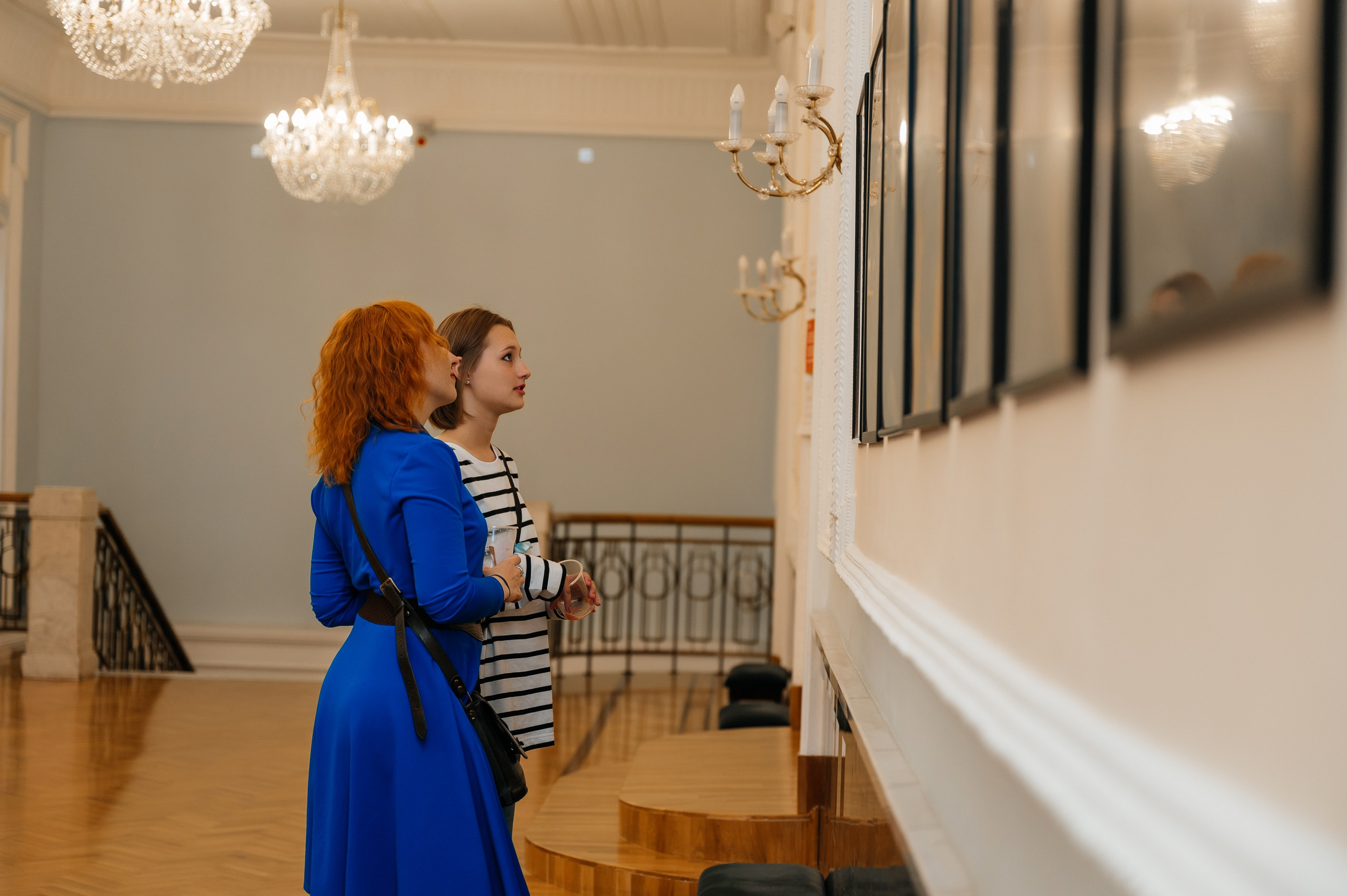 Открытие выставки Кати Васильевой в Молодежном театре. Wedding and family photographer USA