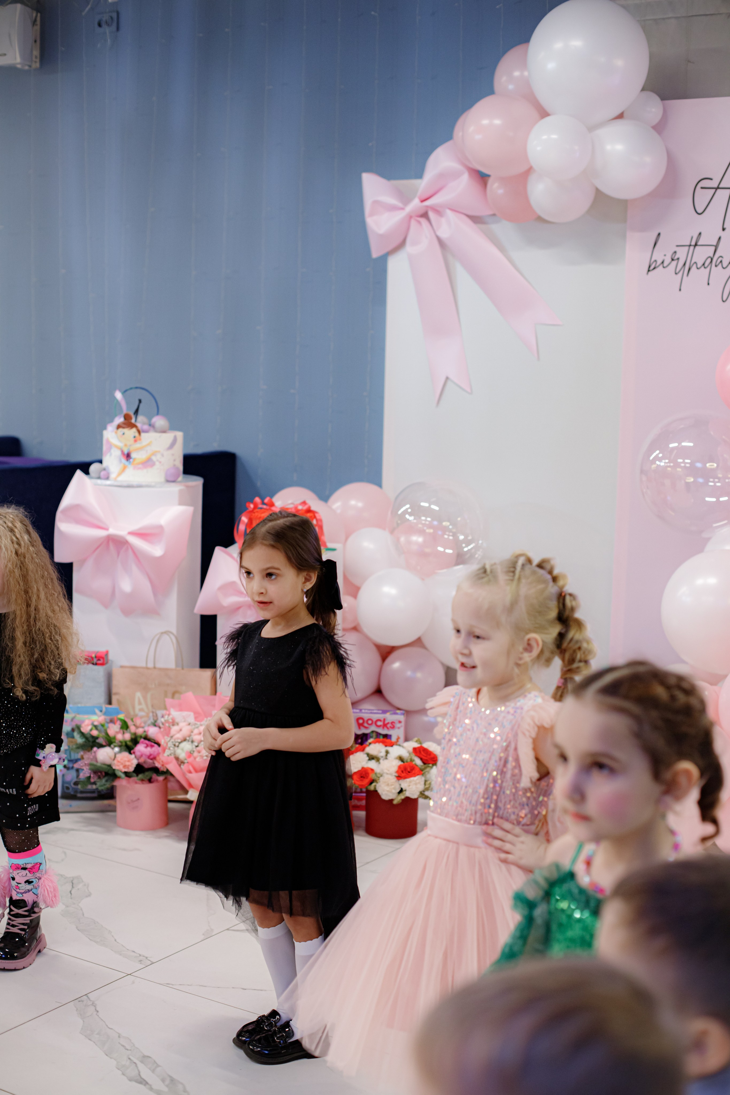 ASIA'S BIRTHDAY PARTY. Photokarish