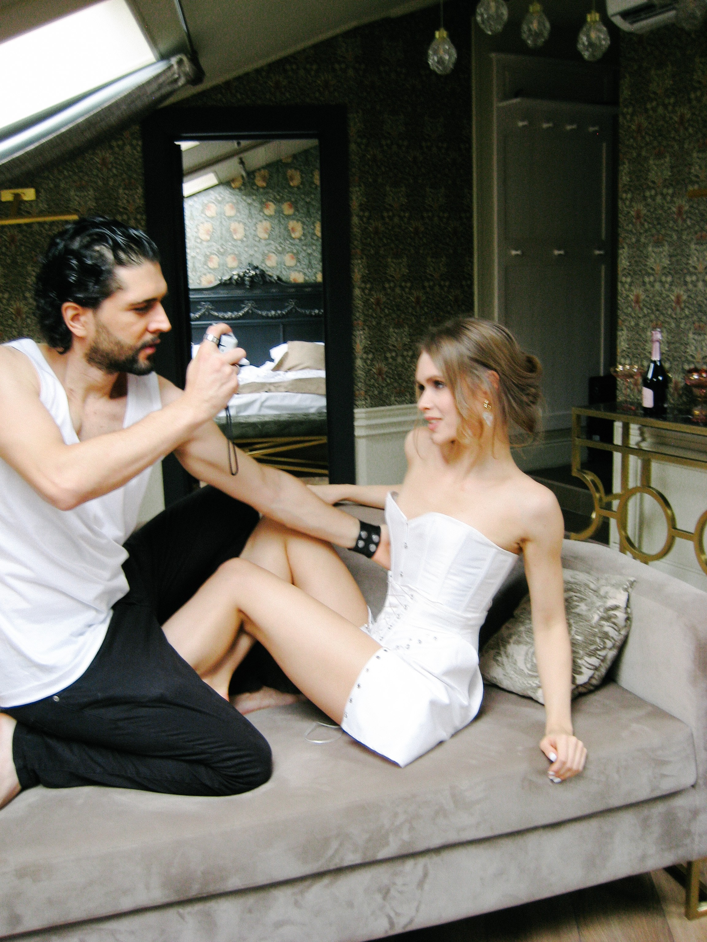 Свадебная фотосессия в бутик отеле Арбат 6, свадебный фотограф в Москве