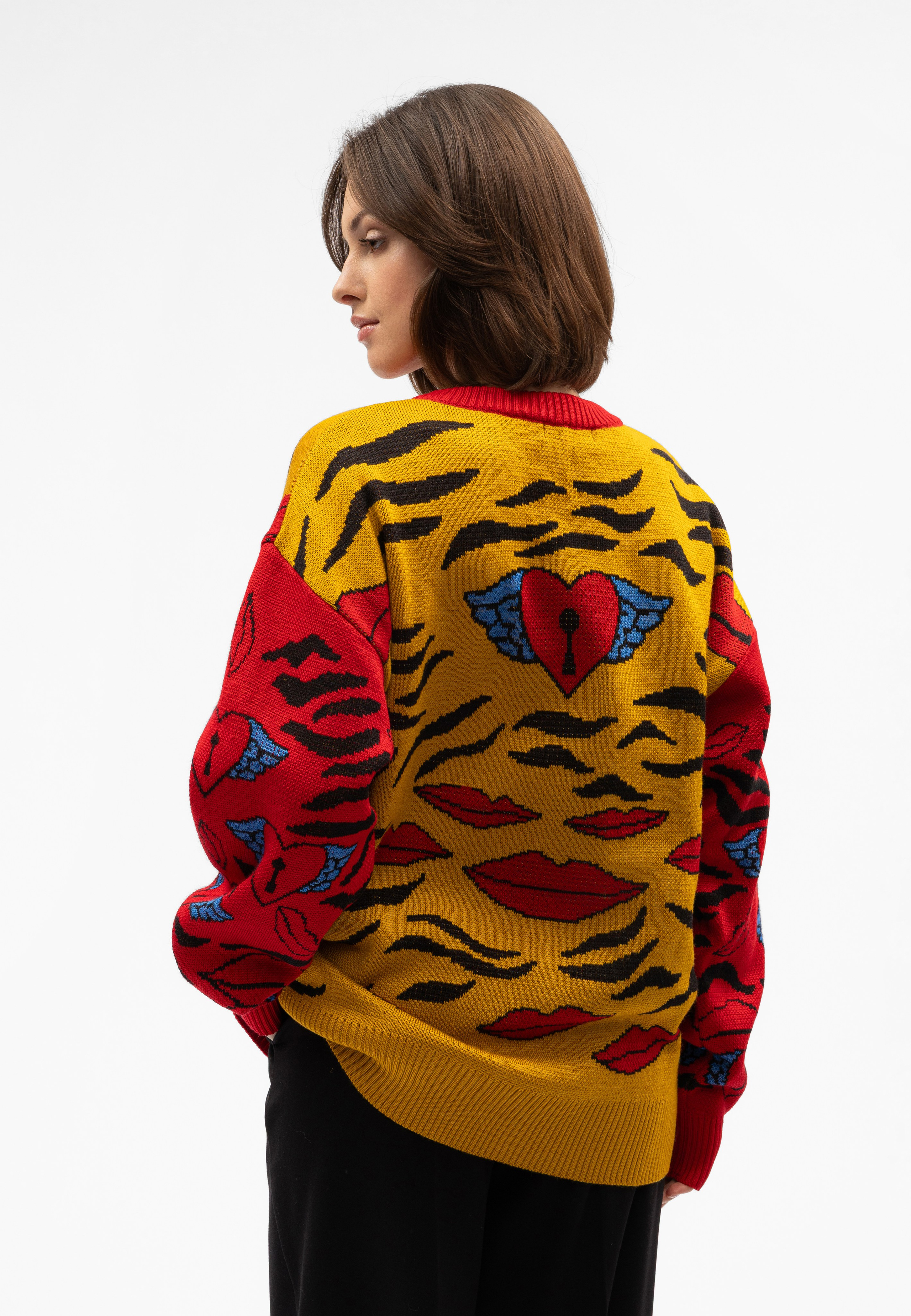 Кейс: Фотосъемка свитеров «Behind the scenes» для Lamoda в СПб