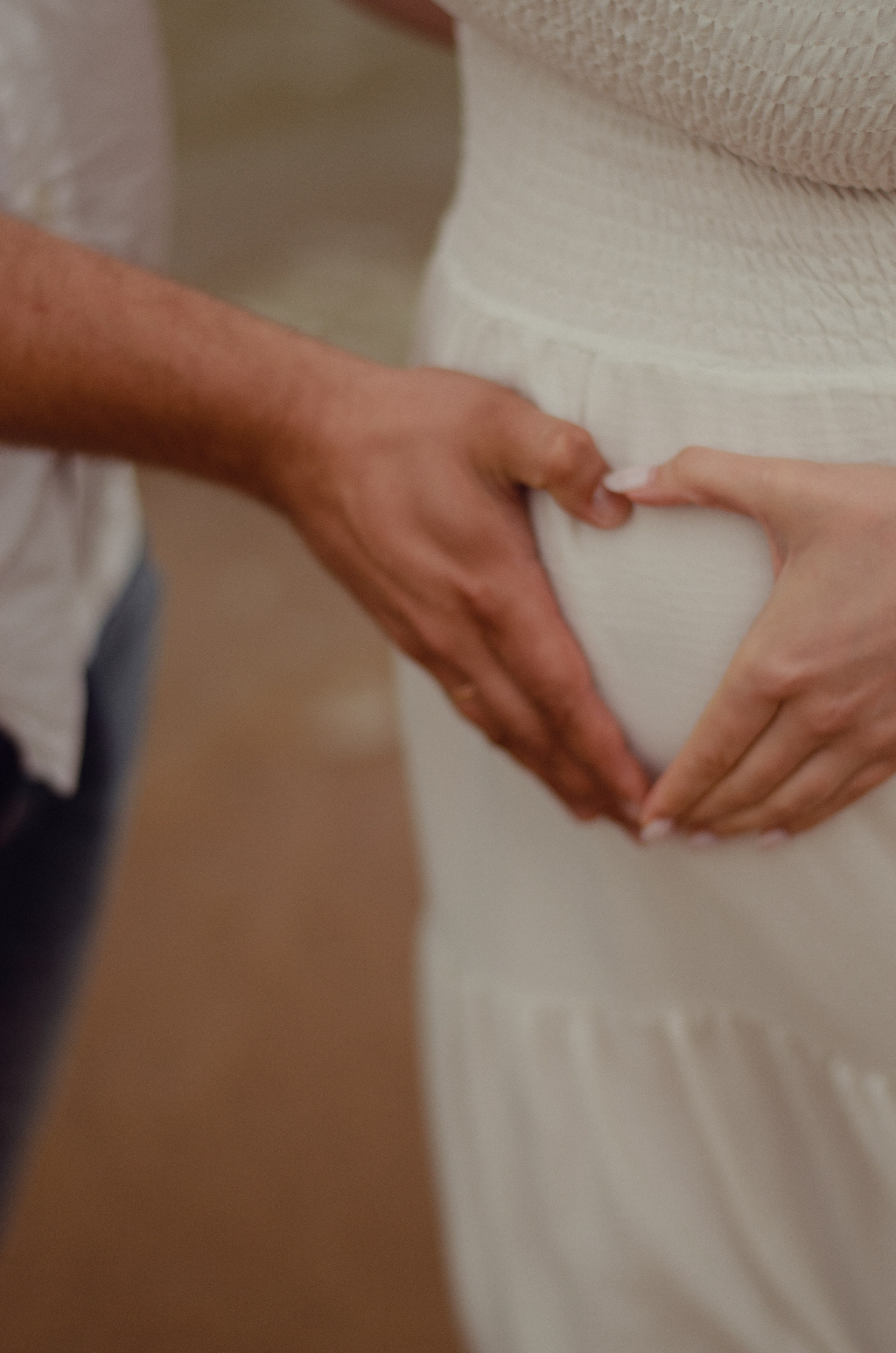 Руки на животе фото