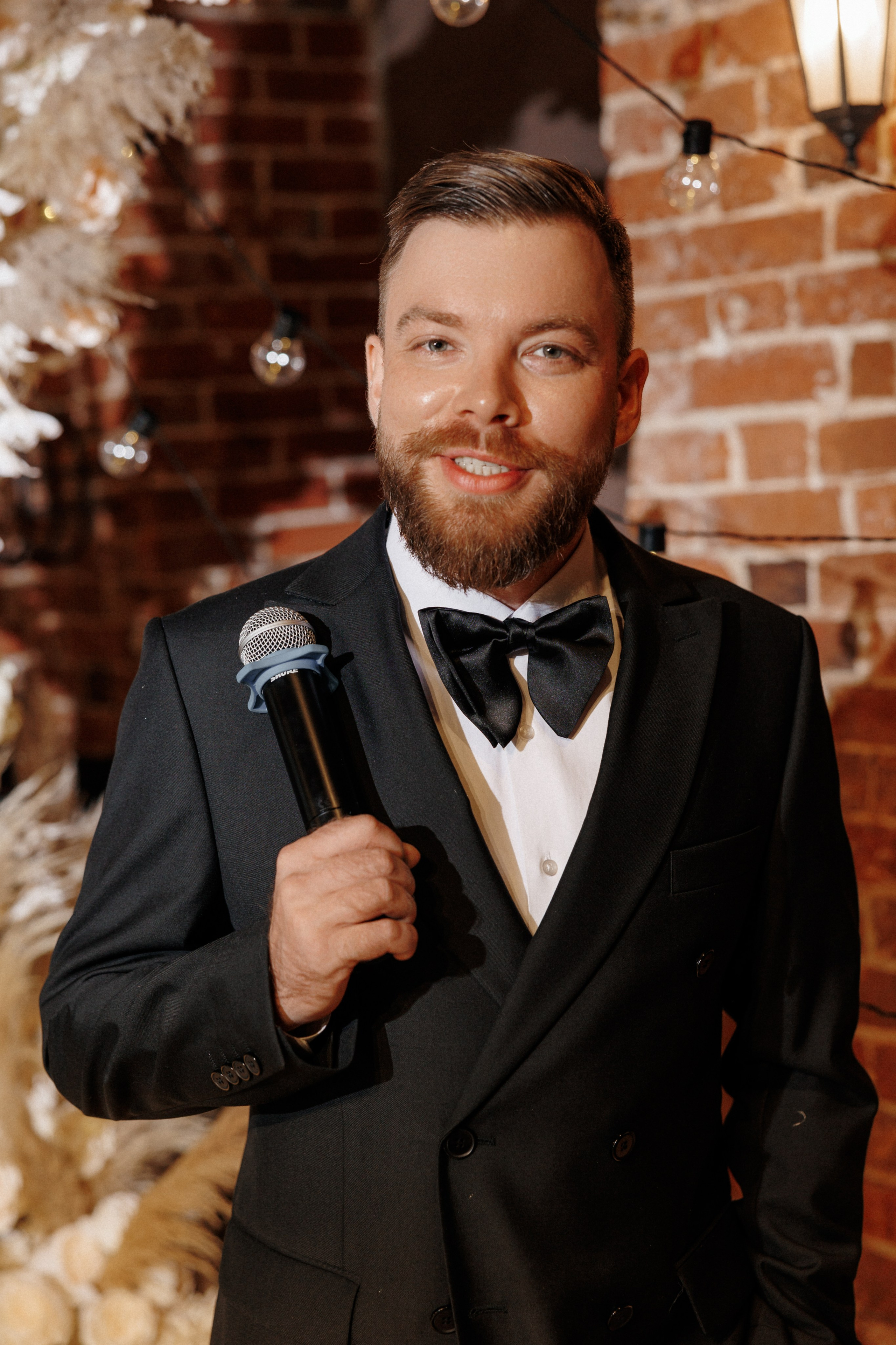 ВЕДУЩИЙ ПАВЕЛ ПАВЛОВ