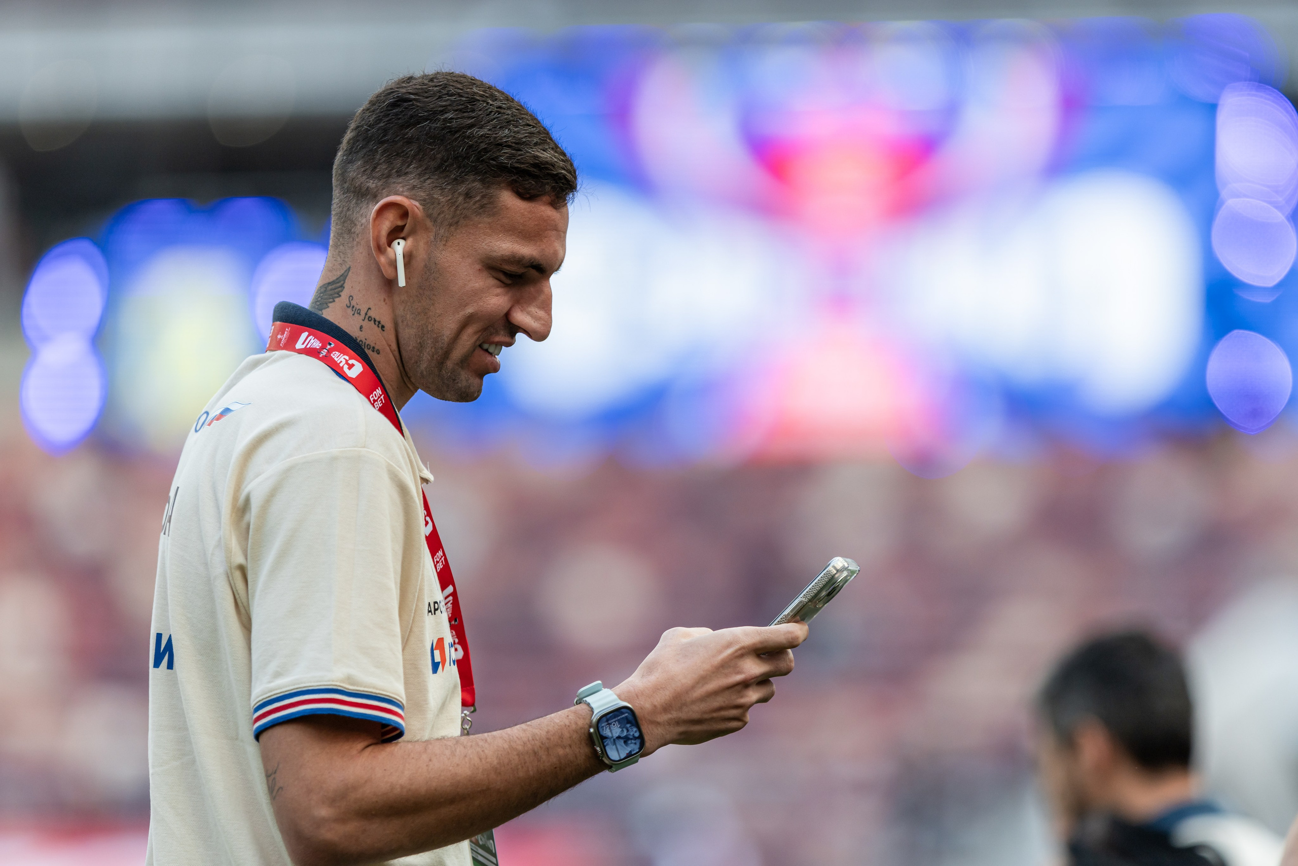 Футбол. Наталья Летунова — репортажный фотограф