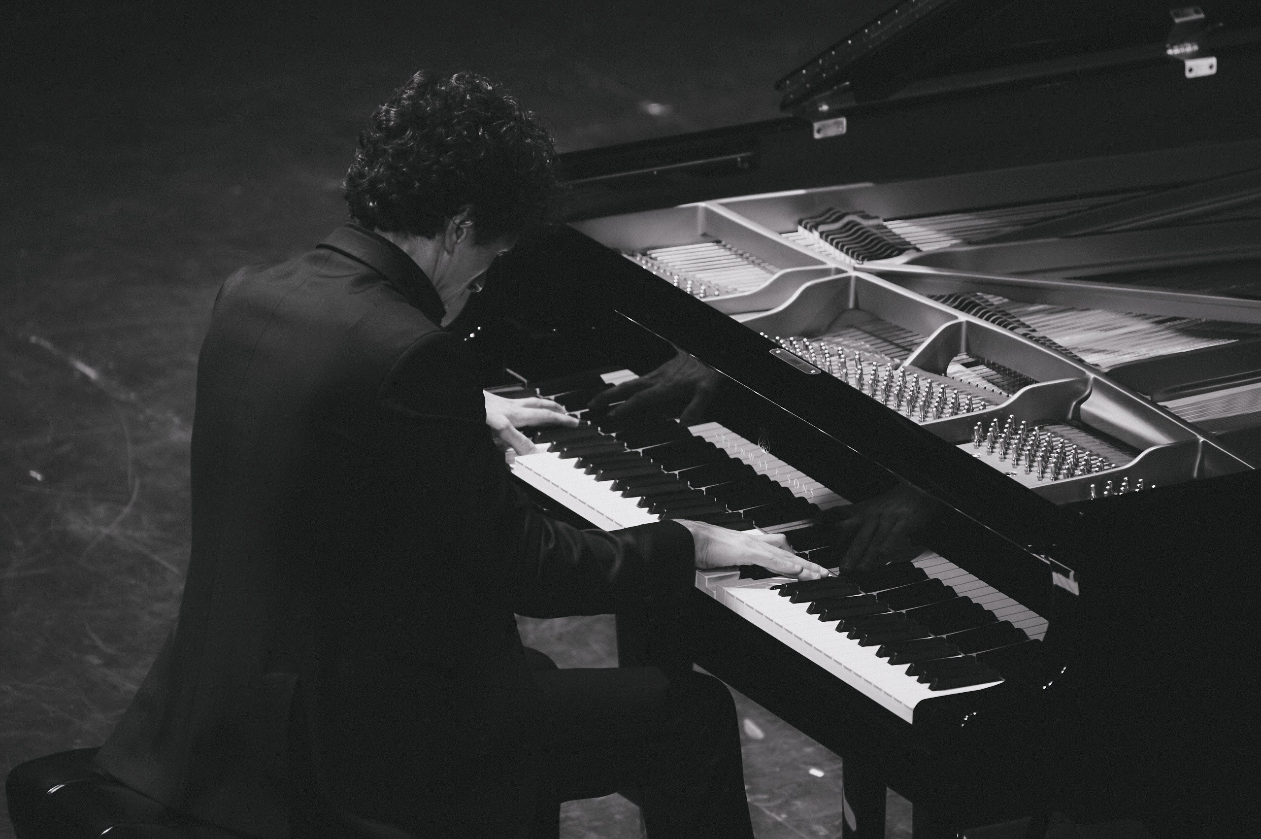 Константин Емельянов. Ваш мультижанровый фотограф Александр Белов