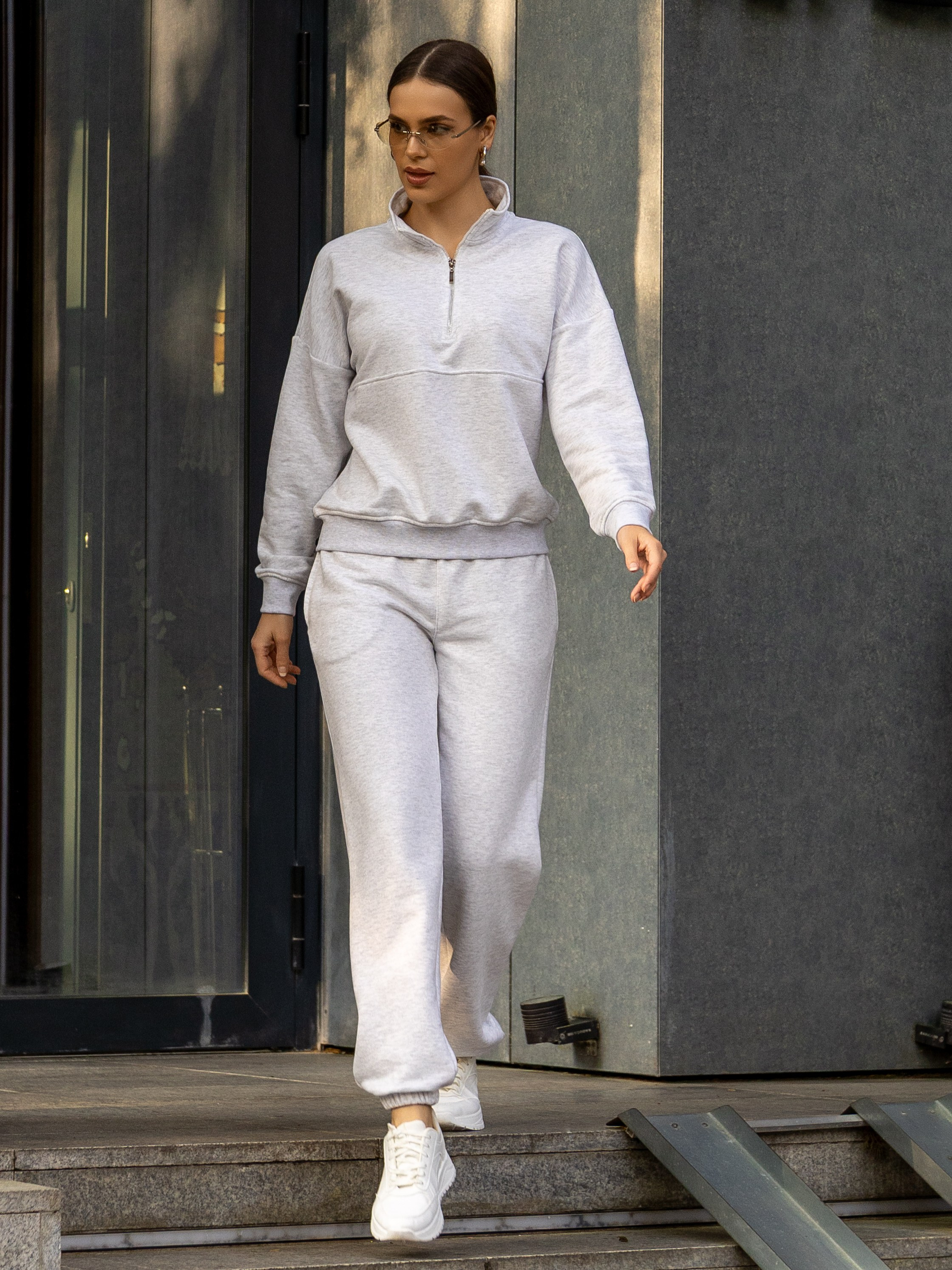 Лиза З. Фото для маркетплейсов в самых сочных локациях города Сочи