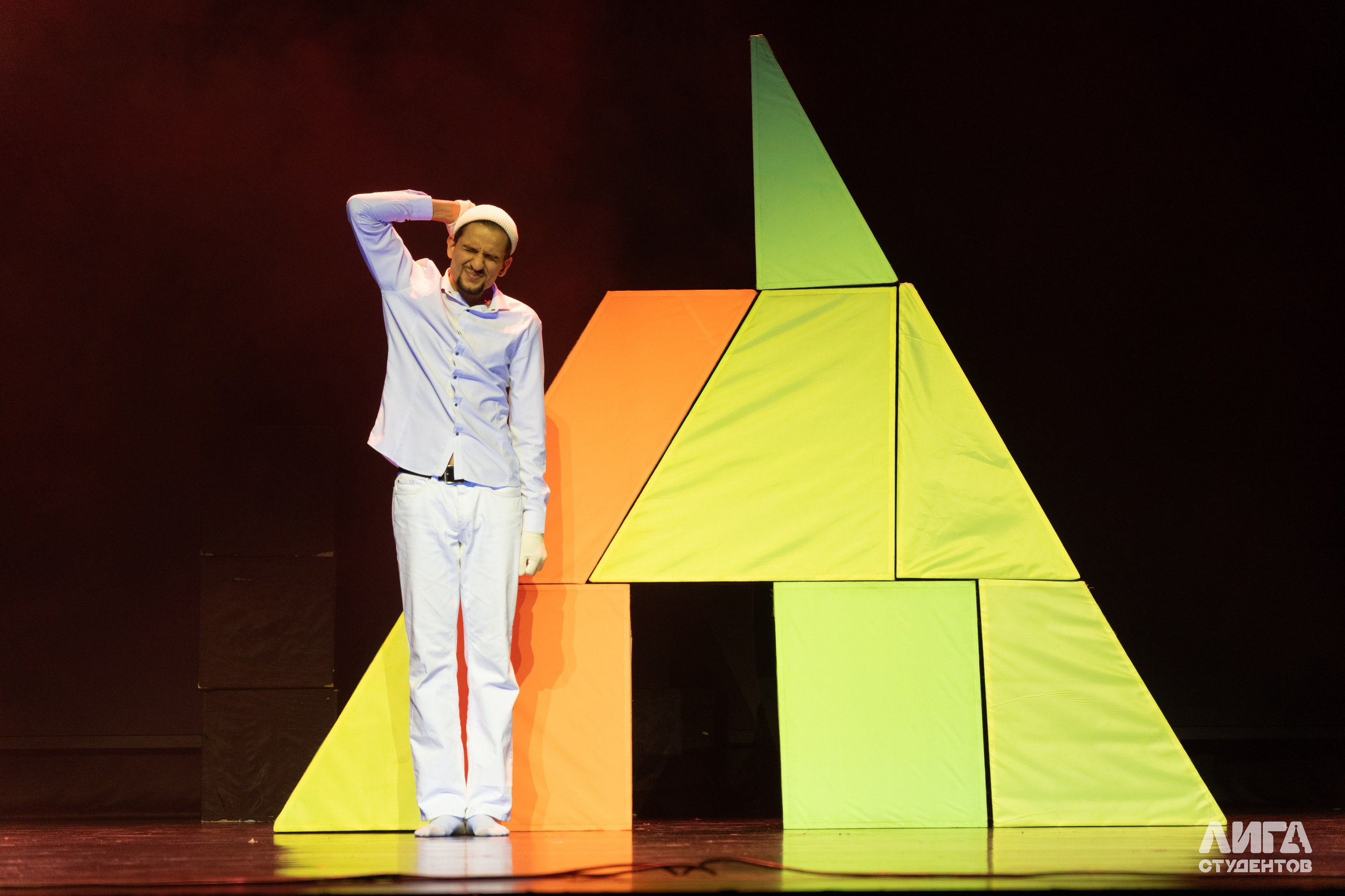 Российская Студенческая Весна 2025. Портретный фотограф в Казани Радомир Заздравных