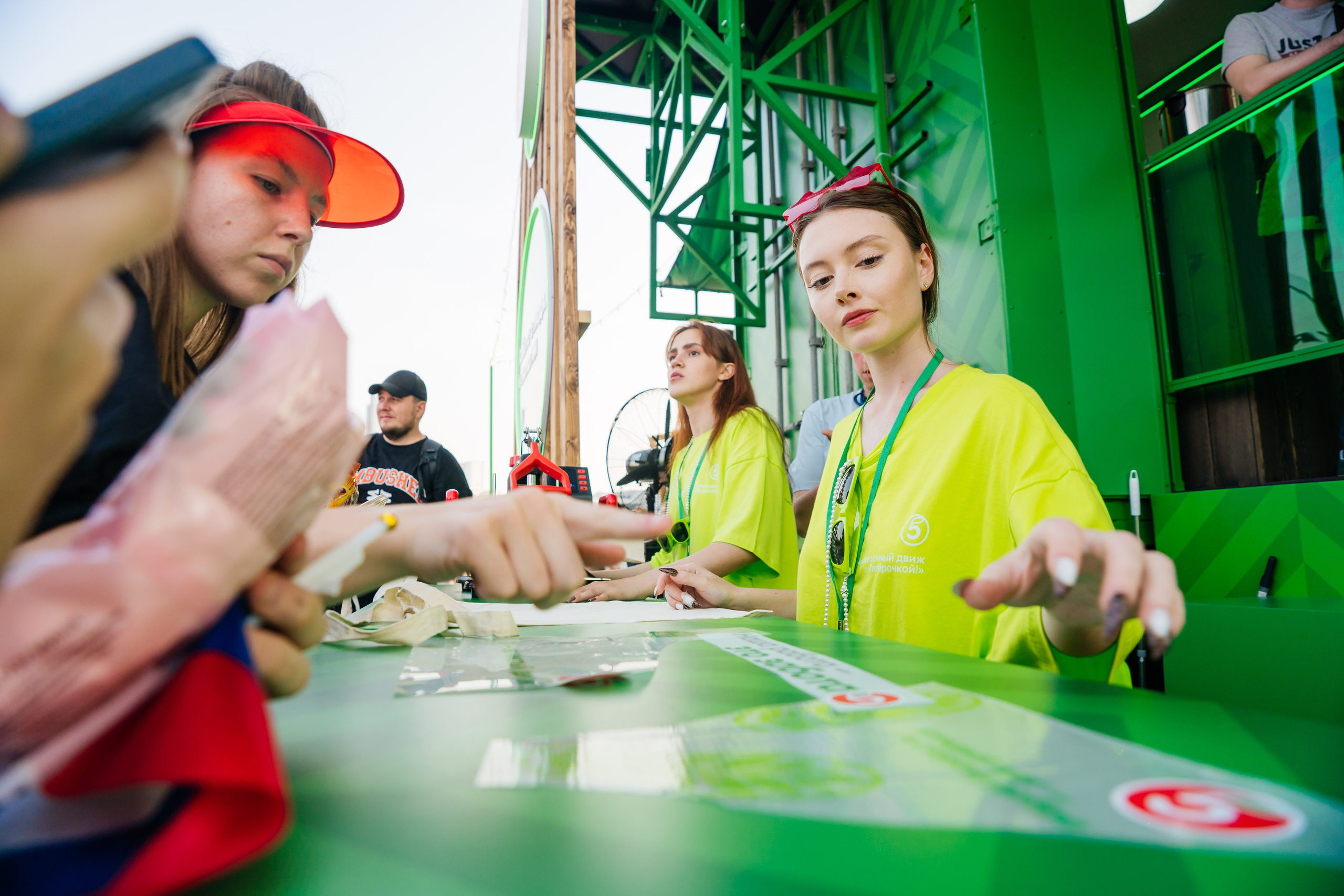 Пятерочка на VK фесте. Видеограф и Фотограф в Челябинске Ксения и Владимир Рюмины