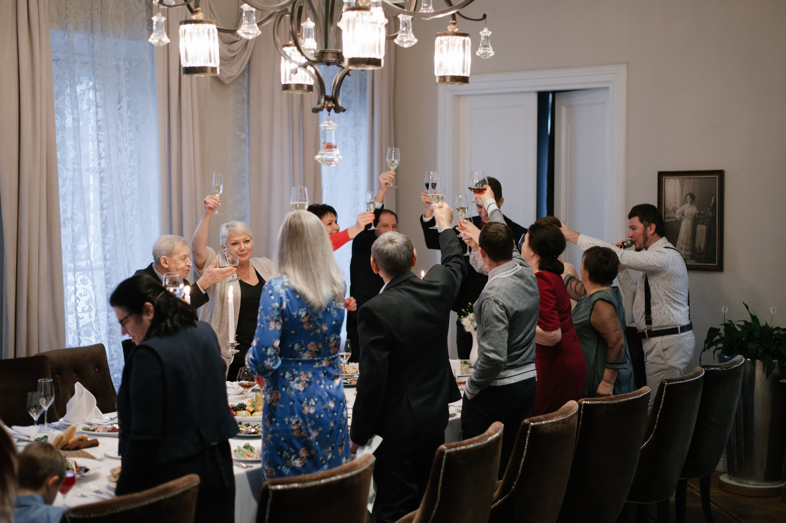 Свадебная фотосессия в Читальне имени Пушкина и камерный банкет в ресторане «Гусятникоff». Семейный и свадебный фотограф в Москве Татьяна Николаева