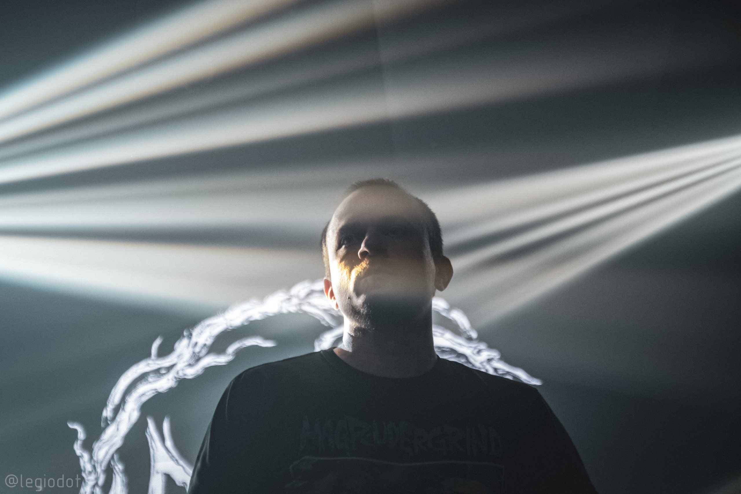 Show Me a Dinosaur & Naska 13.03.2025. Репортажный фотограф в Москве Legiodot