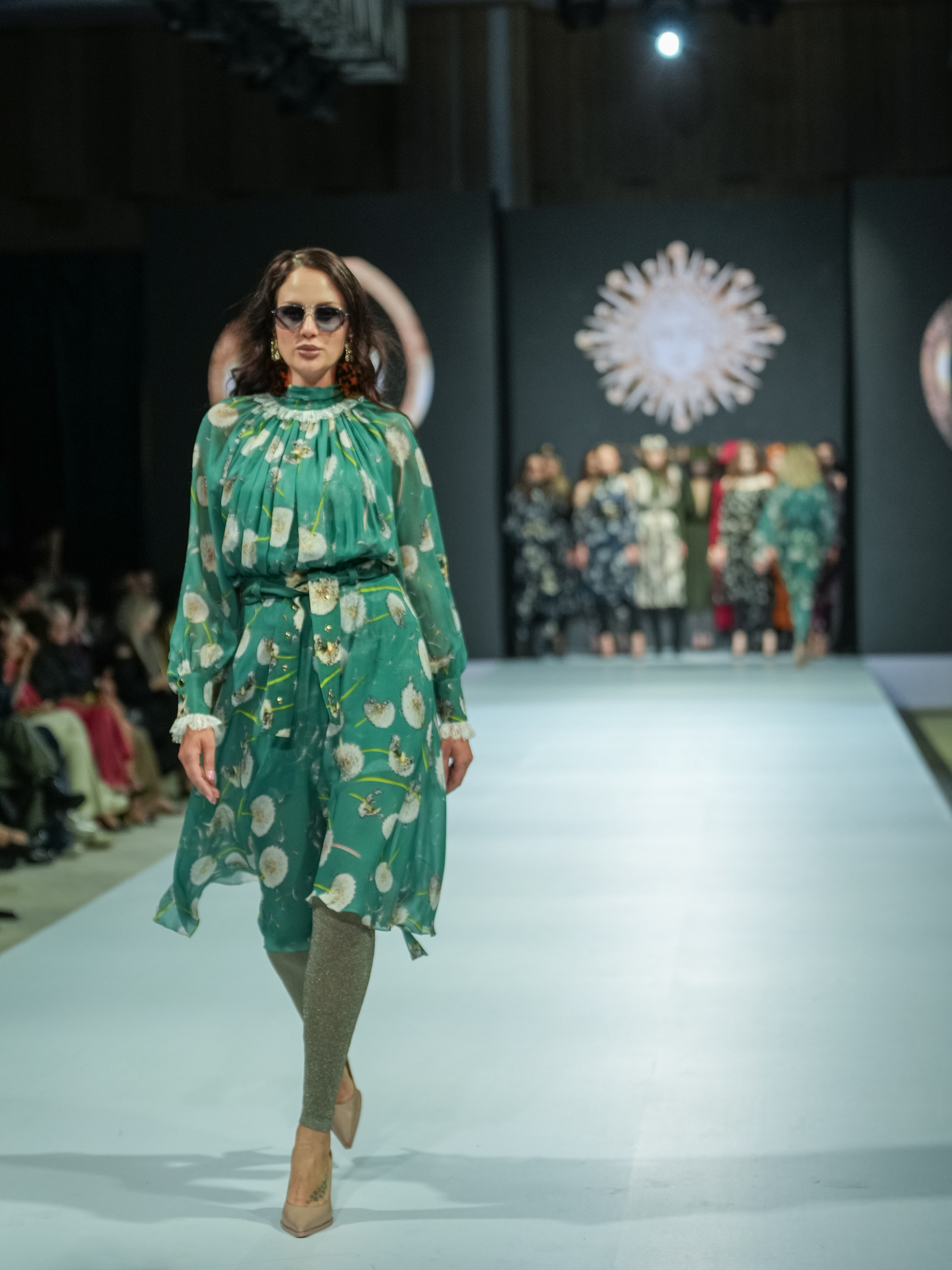 EURASIAN FASHION WEEK Sun Sergio. Сайт Алматинского НЮ АРТ, будуар и фэшн фотографа Дениса Карпенко