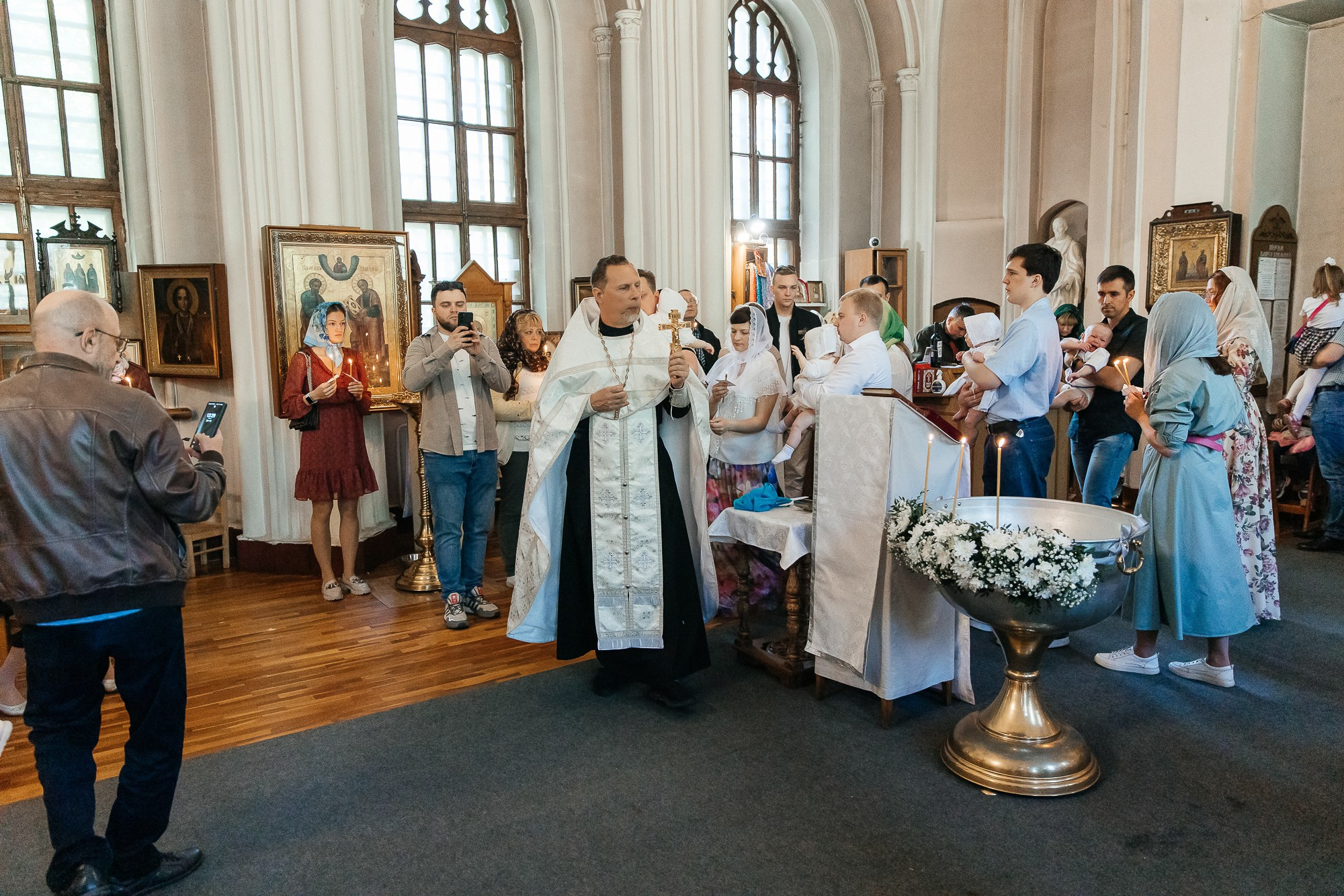 Таинство крещения Дмитрия (28 мая 2023). Свадебный и семейный фотограф Крамар Наталья