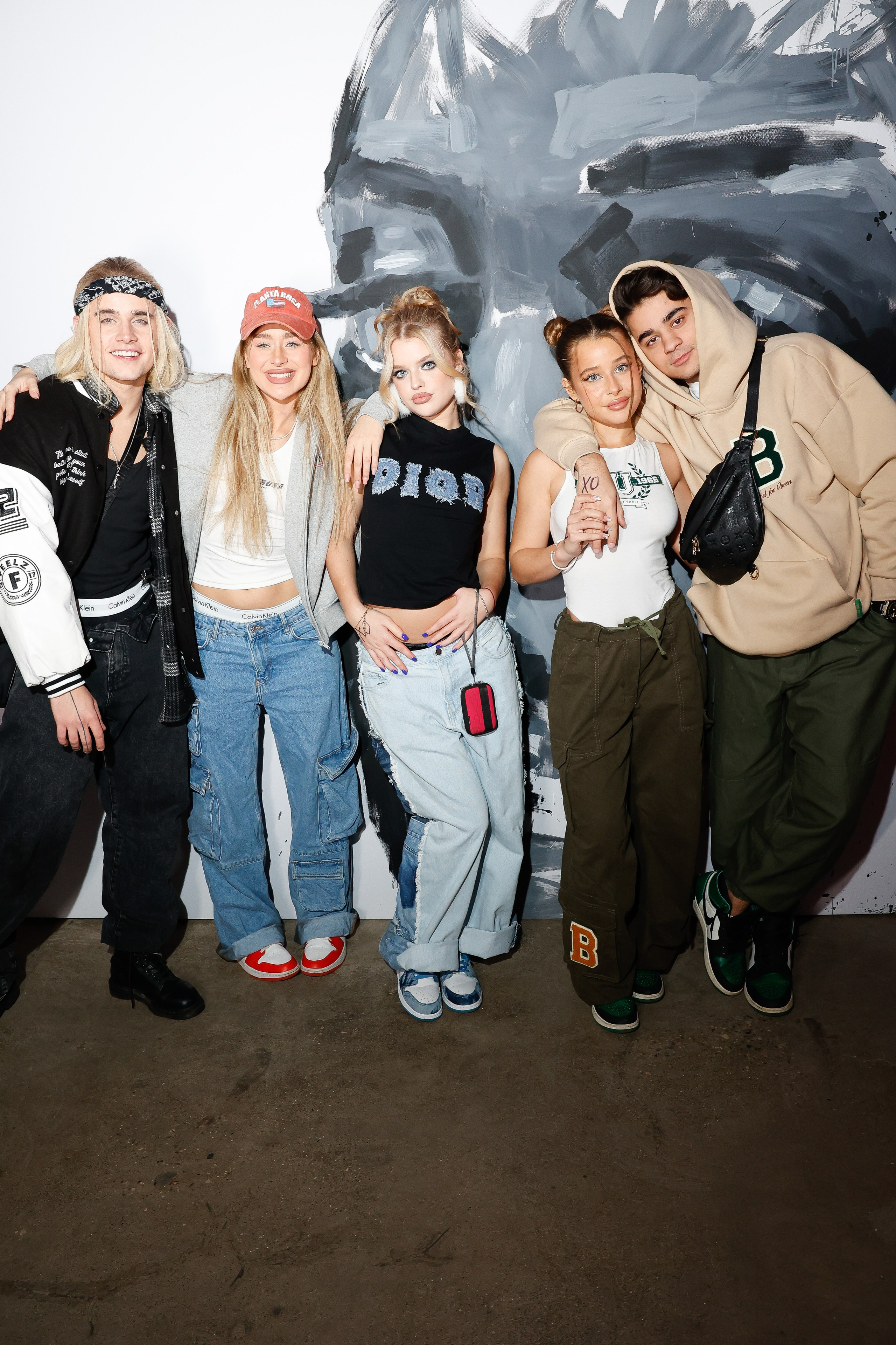 ALISHA. Nikolskayasecular