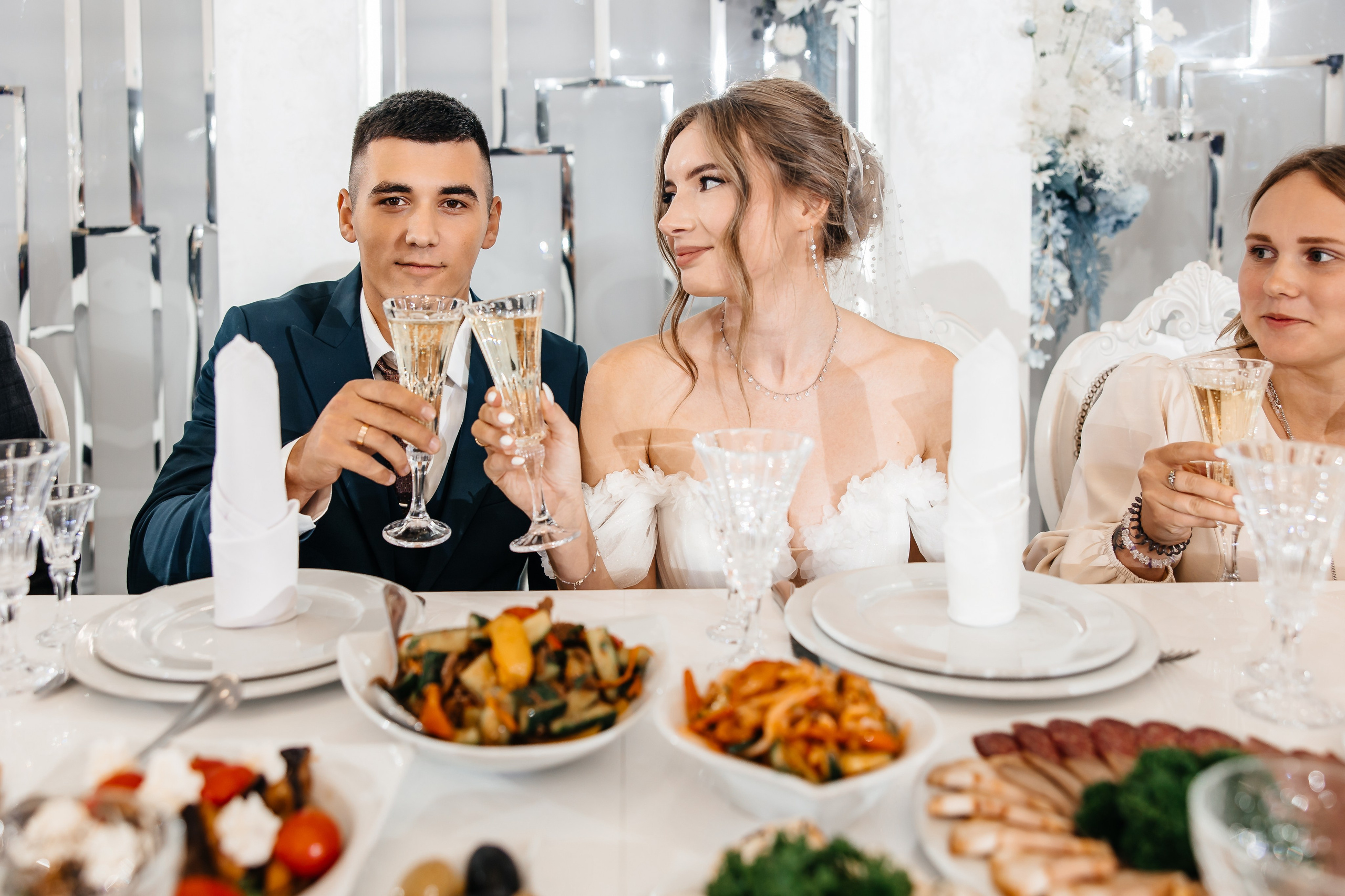 Анонс свадьбы Максима и Алены. Свадебный фотограф в Крыму и Севастополе Ольга Баскакова