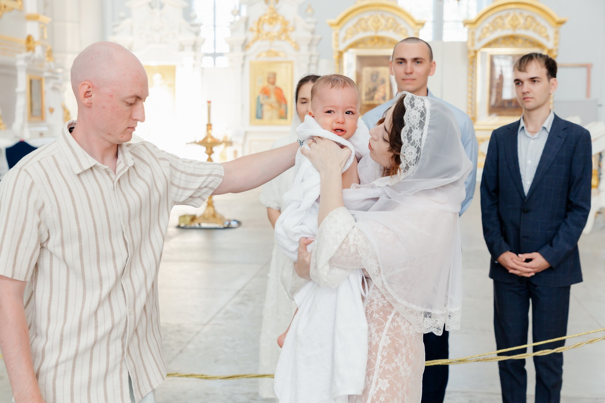 Крещение в Смольном соборе. Фотограф крещение венчание в Петербурге! Помогает подобрать храм и посоветовал душевного батюшку в СПб
