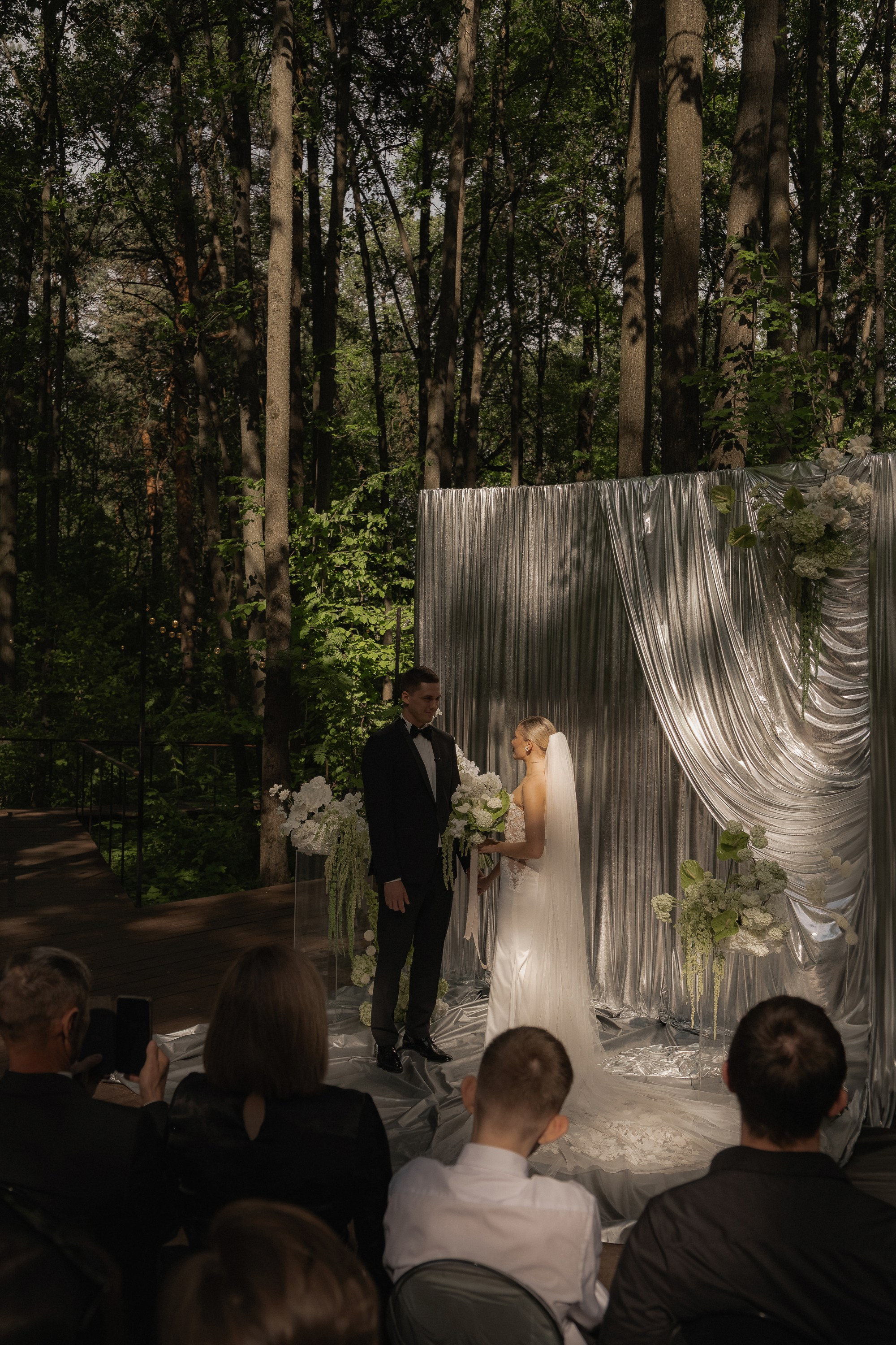 Love is all Around. Сентиментальная свадебная фотография