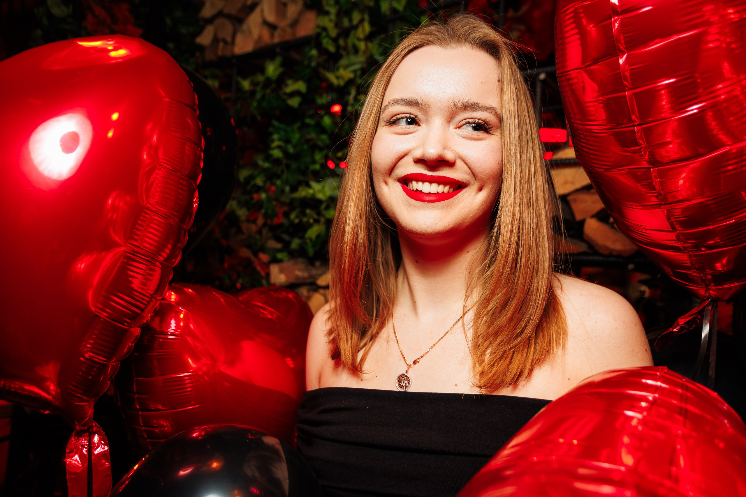 Happy Valentine's day_Пьяный Плющ_Симферополь_14.02.2025. Аминов Руслан | Фотограф