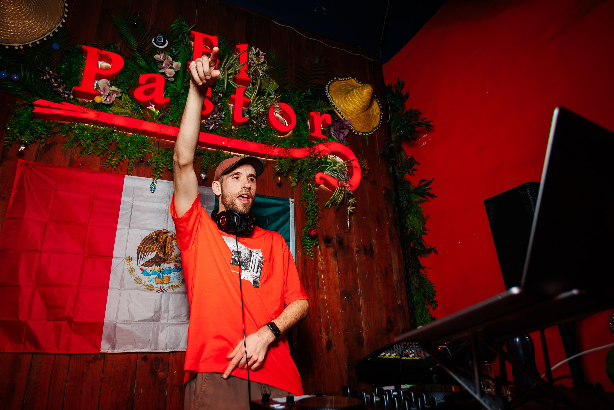 День студента_El Pastor_Симферополь_25.01.2025. Аминов Руслан | Фотограф