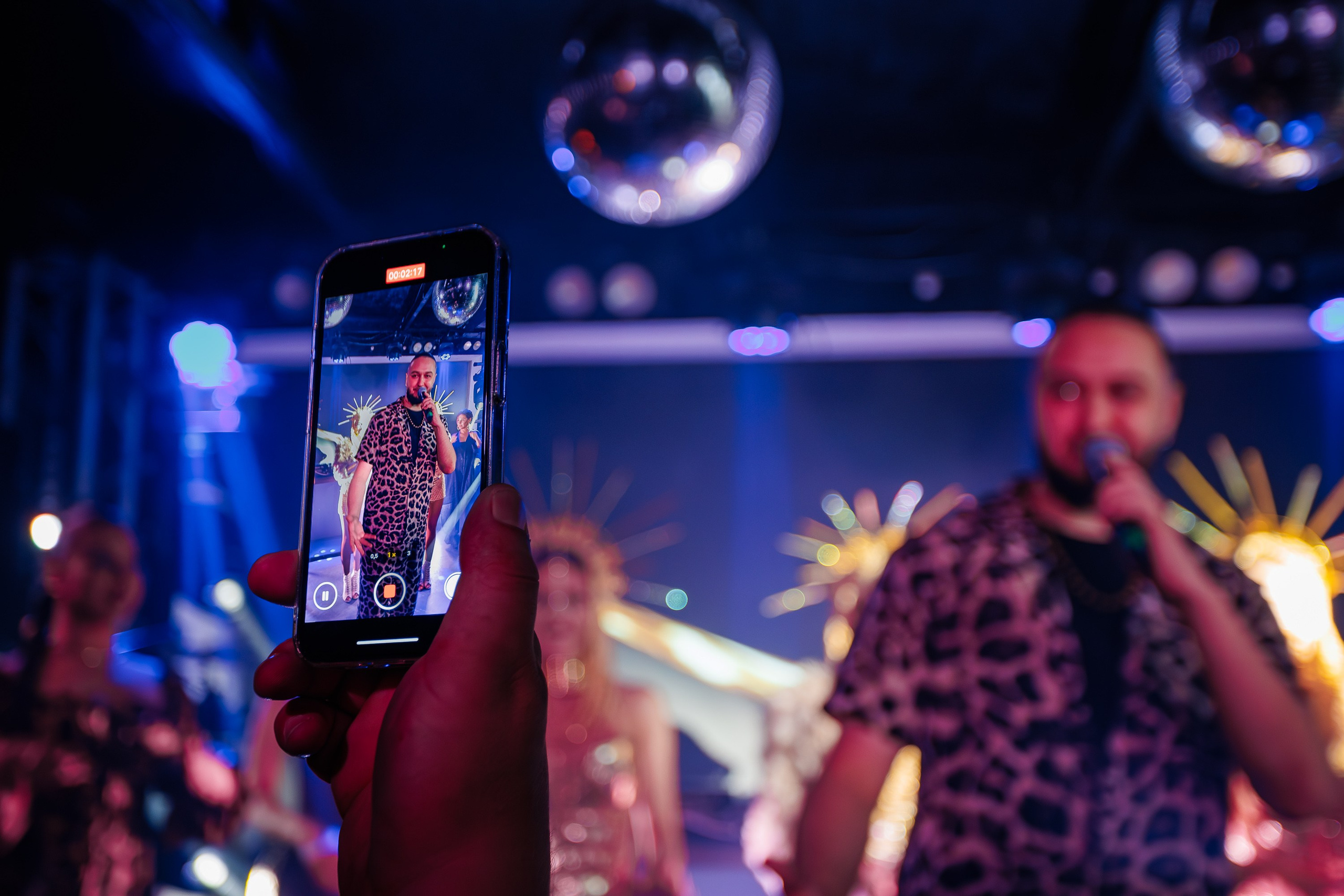 «LIZWI"_Чайка на пляже_Ялта_7.06.2025. Аминов Руслан | Фотограф