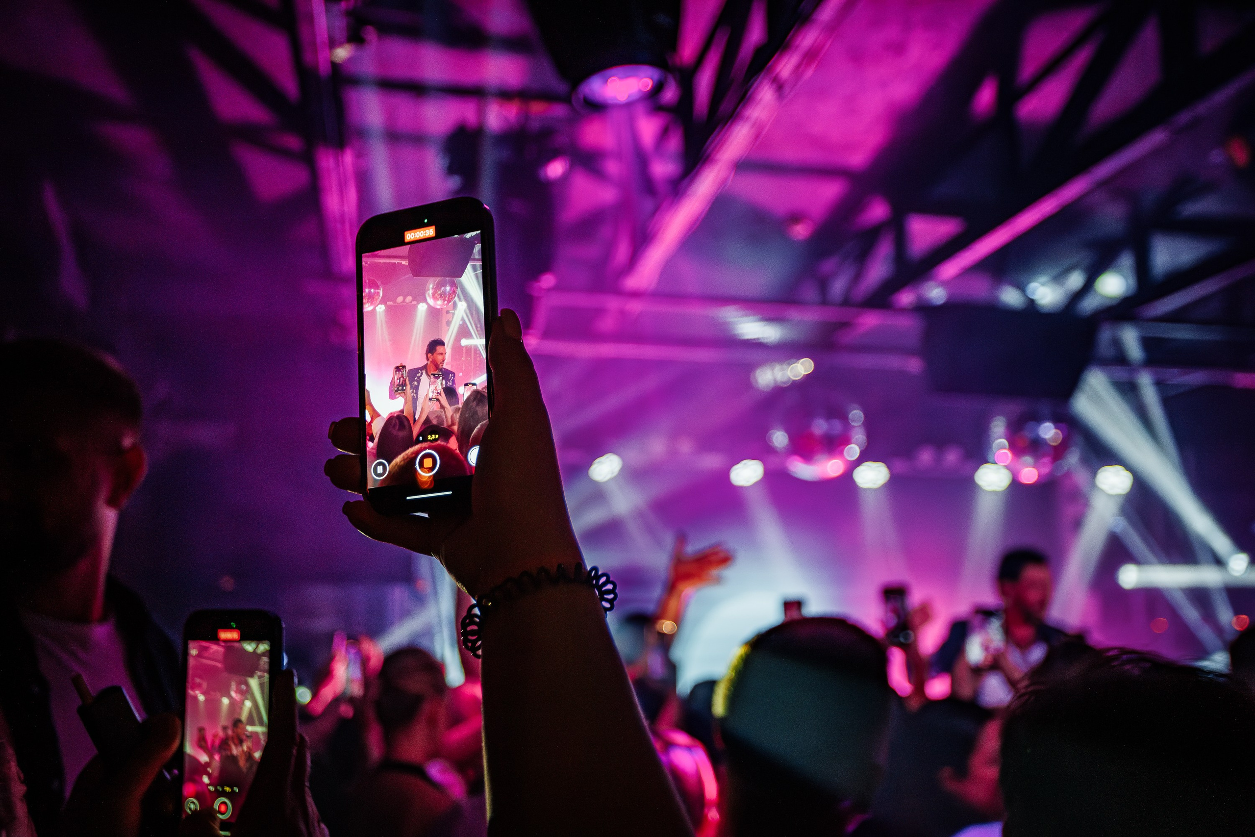 «АВРААМ РУССО"_Чайка на пляже_Ялта_21.06.2025. Аминов Руслан | Фотограф