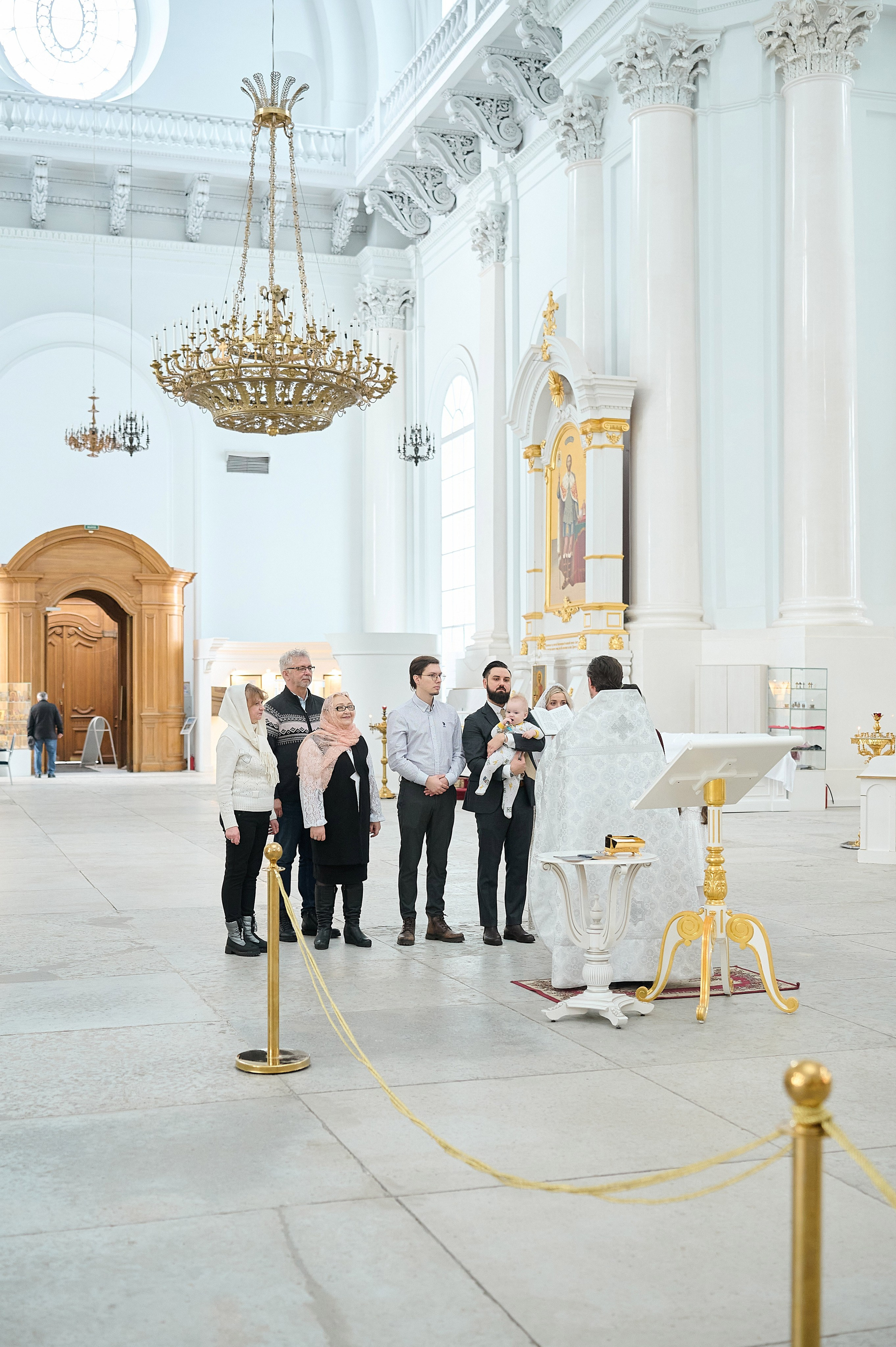 Фотограф на таинство крещения в Смольном соборе Санкт-Петербурга