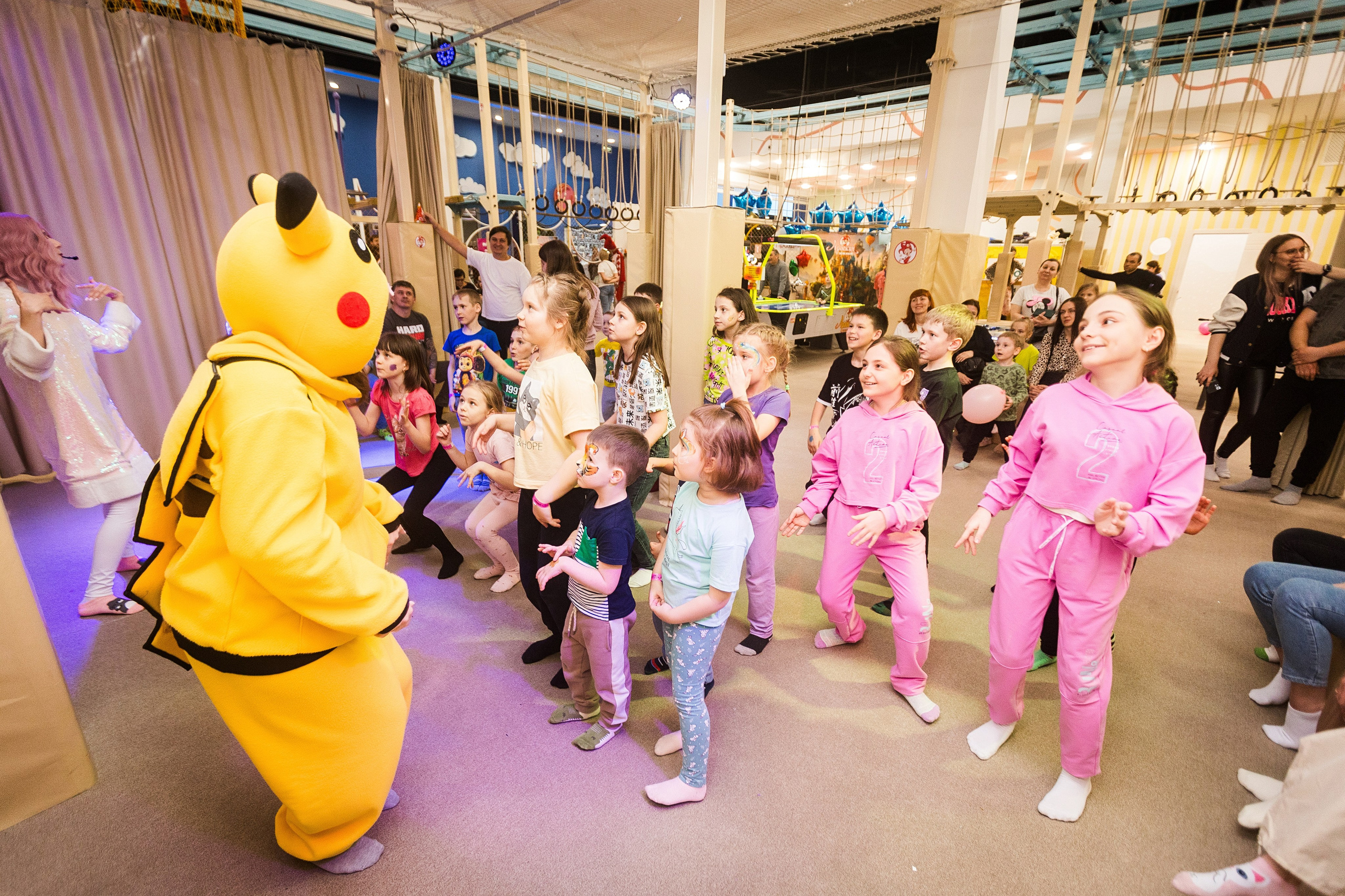 День рождения Арлекина. Детский фотограф видеограф в Хабаровске Михаил Орлов