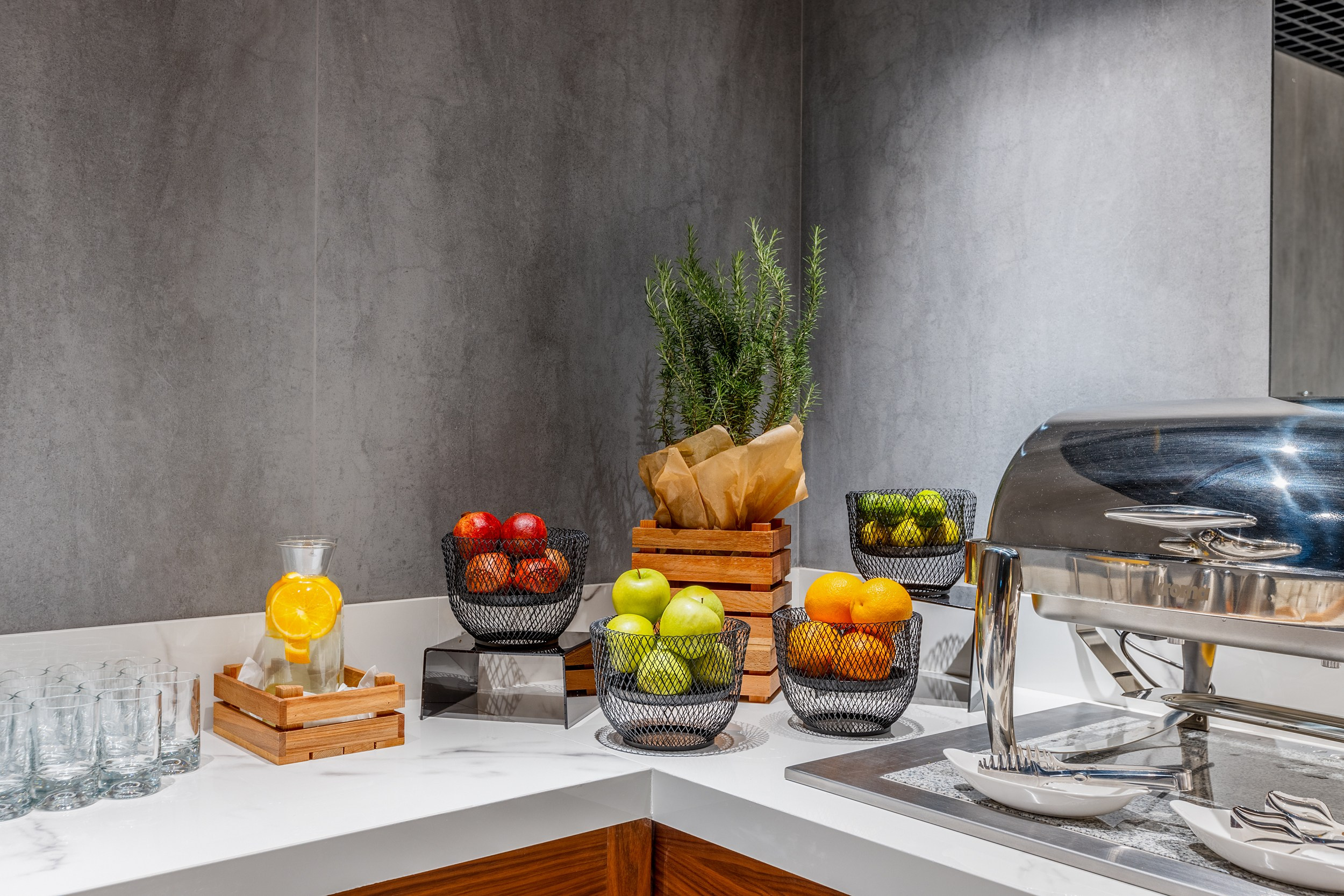 HOTEL PIAZZA EPIGRAPH (BATUMI). Режиссёр, клипмейкер, фотограф — Андрей Охота