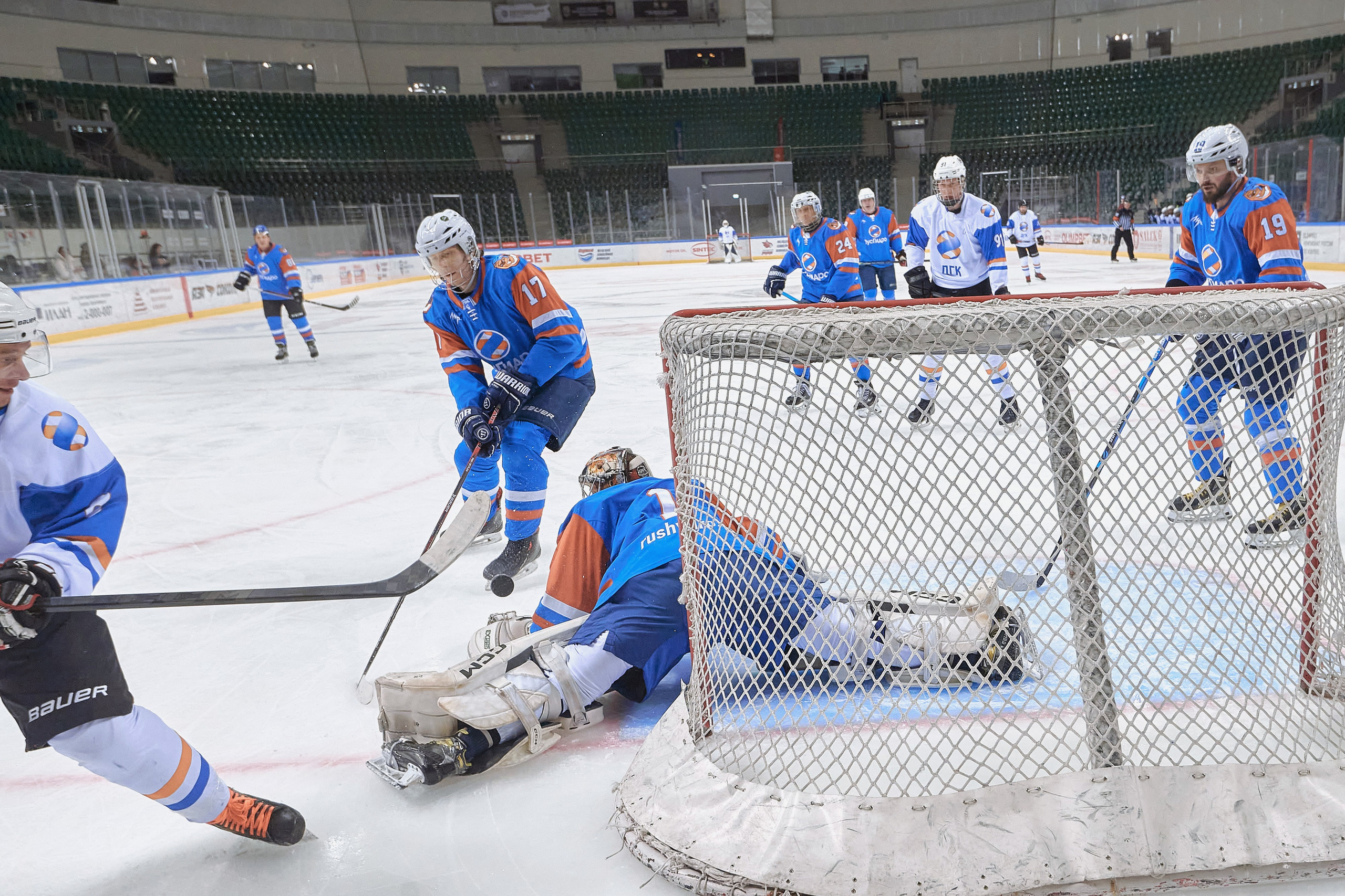 Платинум Арена — Хоккей — РусГидро. Фотограф Яковлев Роман — Красноярск