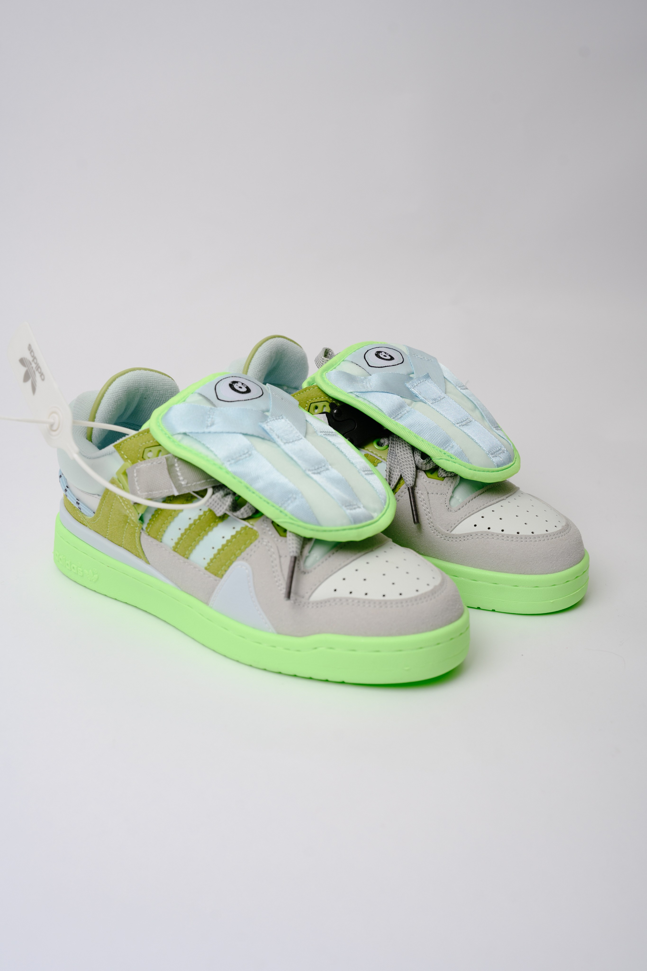 Кроссовки для wb. Фотограф в Красноярске