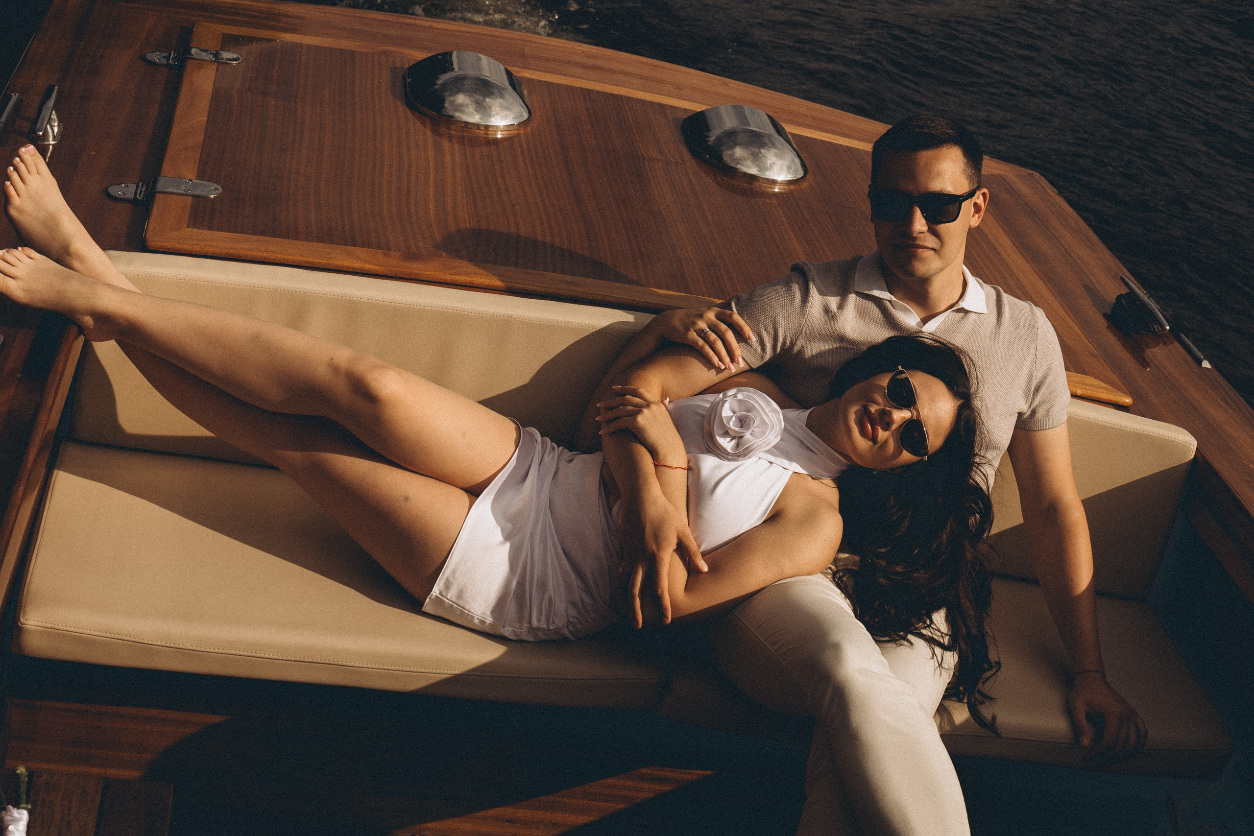 СВАДЕНБНАЯ СЬЕМКА НА КАТЕРЕ ПО КАНАЛАМ САНКТ-ПЕТЕРБУРГА И В АКВАТОРИИ НЕВЫ. Профессиональный фотограф, Санкт-Петербург — Виктория Богомолова