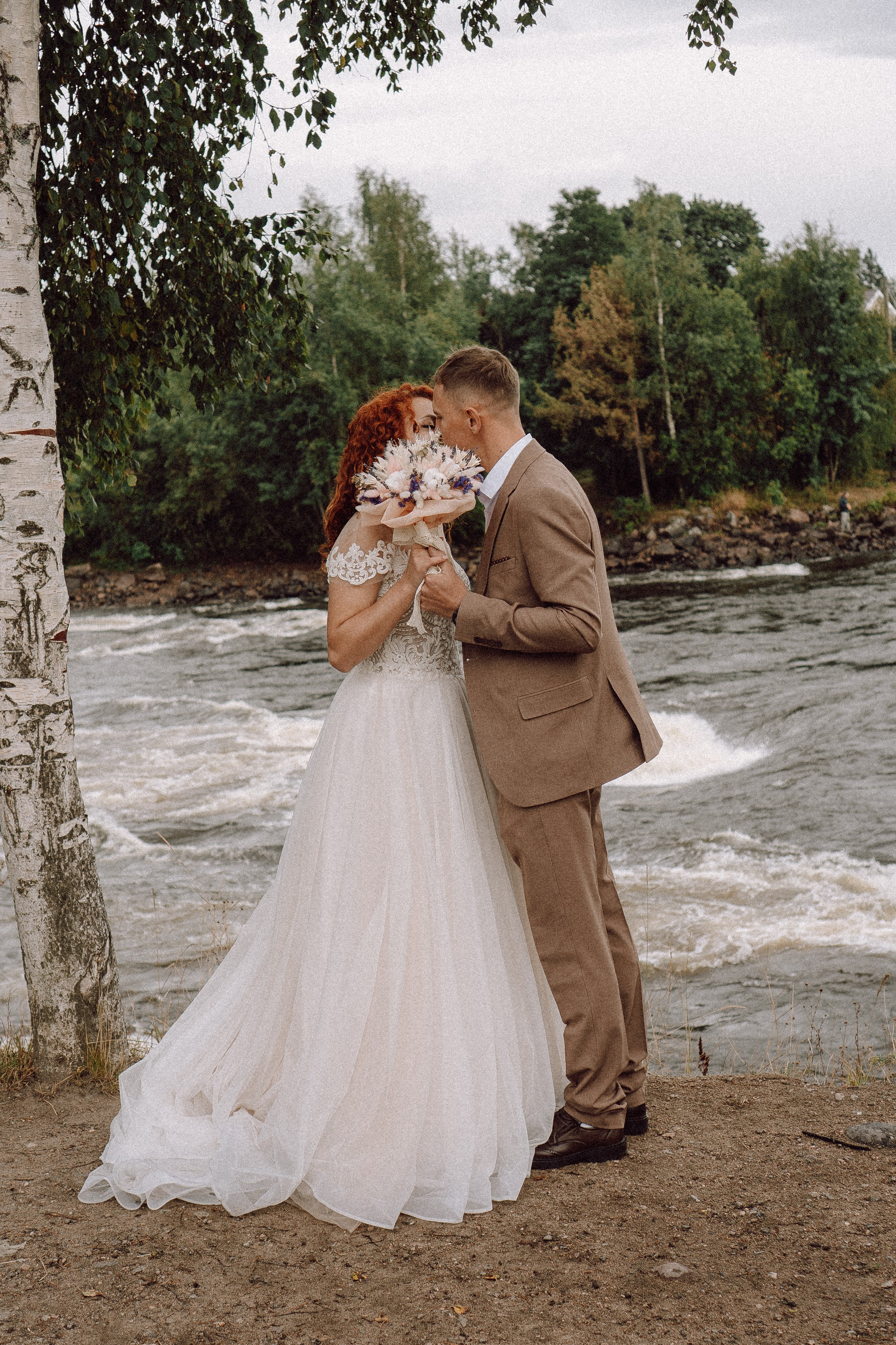 СВАДЕБНАЯ ФОТОСЕССИИЯ ПАРЫ В ГОРОДЕ ПРИОЗЕРСК В СОСНОВОМ ЛЕСУ И С ПИКАПОМ. Профессиональный фотограф, Санкт-Петербург — Виктория Богомолова