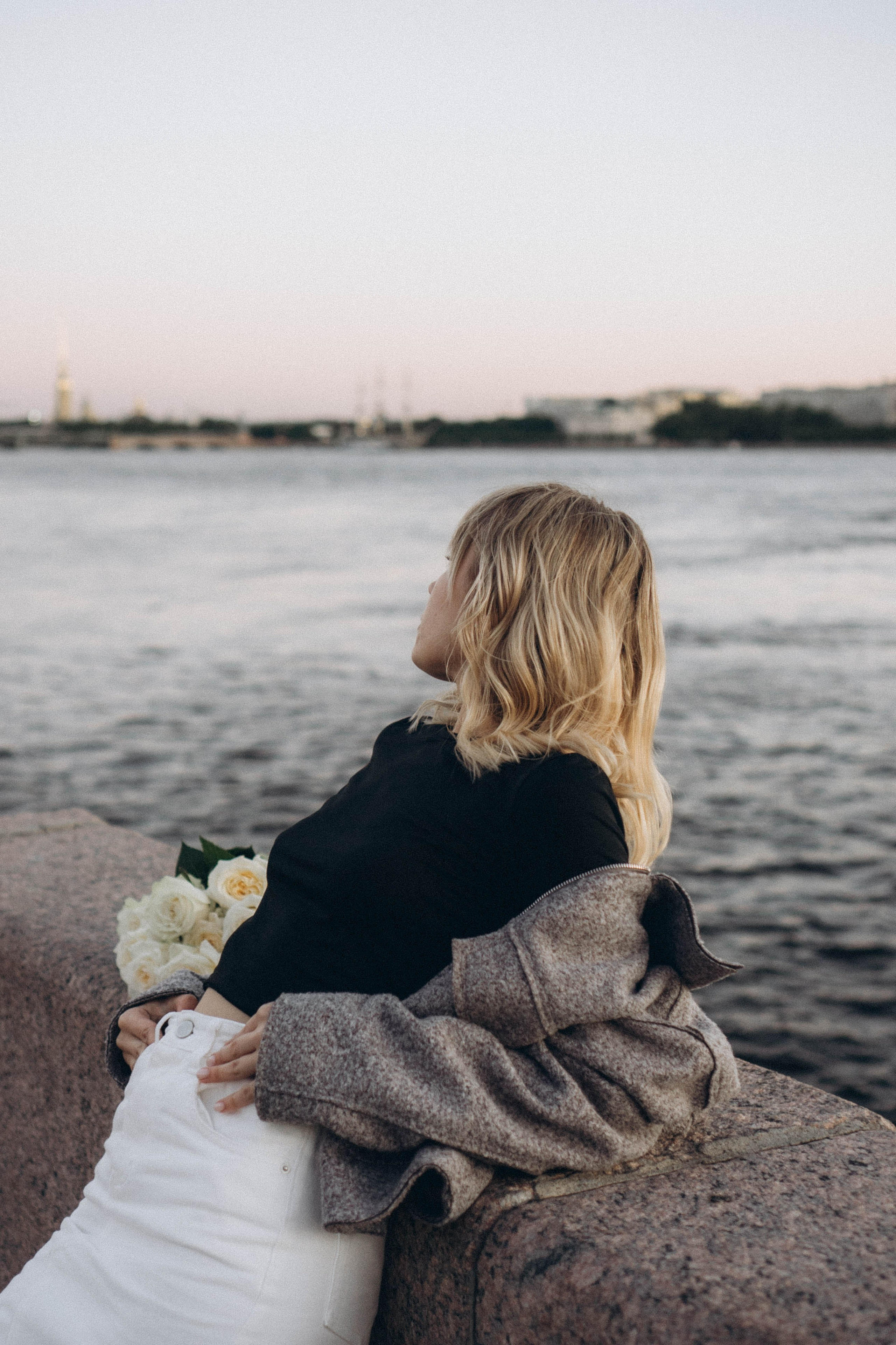 ПРОГУЛКА ПО ГОРОДУ В БЕЛЫЕ НОЧИ (другой вариант). Профессиональный фотограф, Санкт-Петербург — Виктория Богомолова