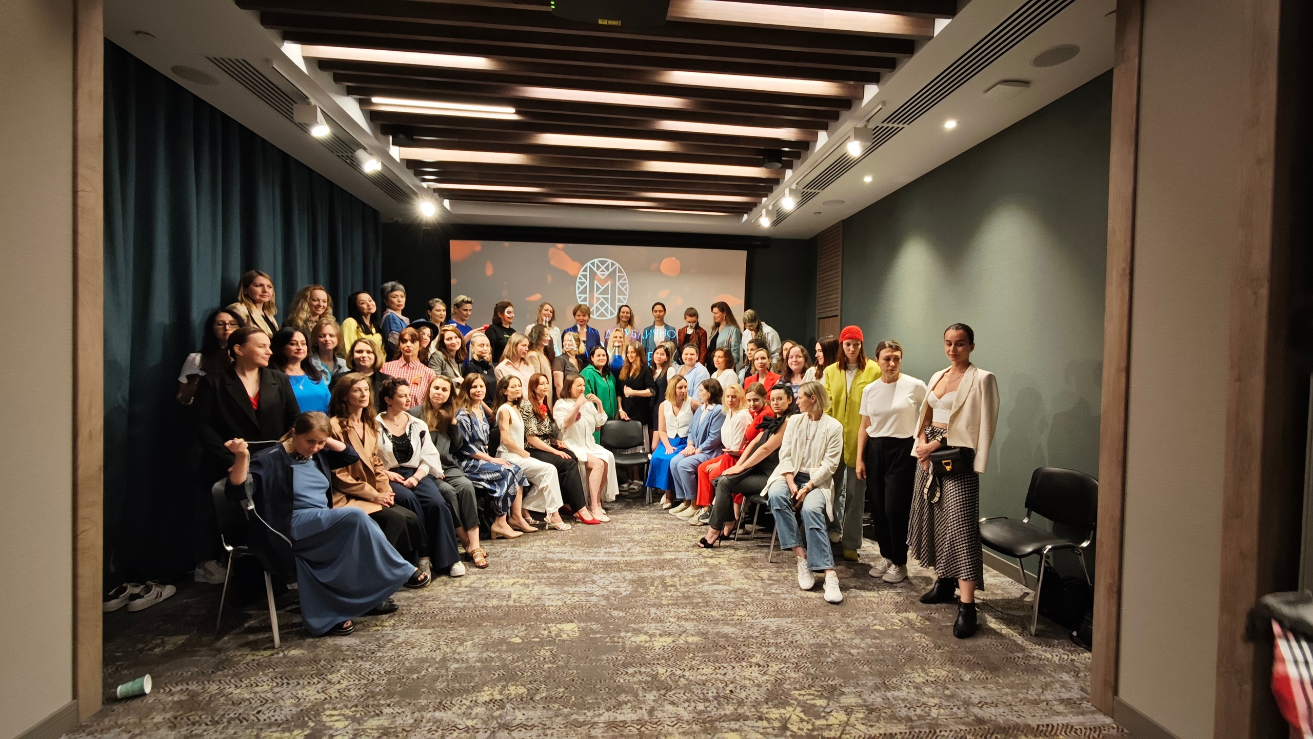 Встречи оффлайн/нетворкинг. Контент фотограф в Москве Кати Федотова