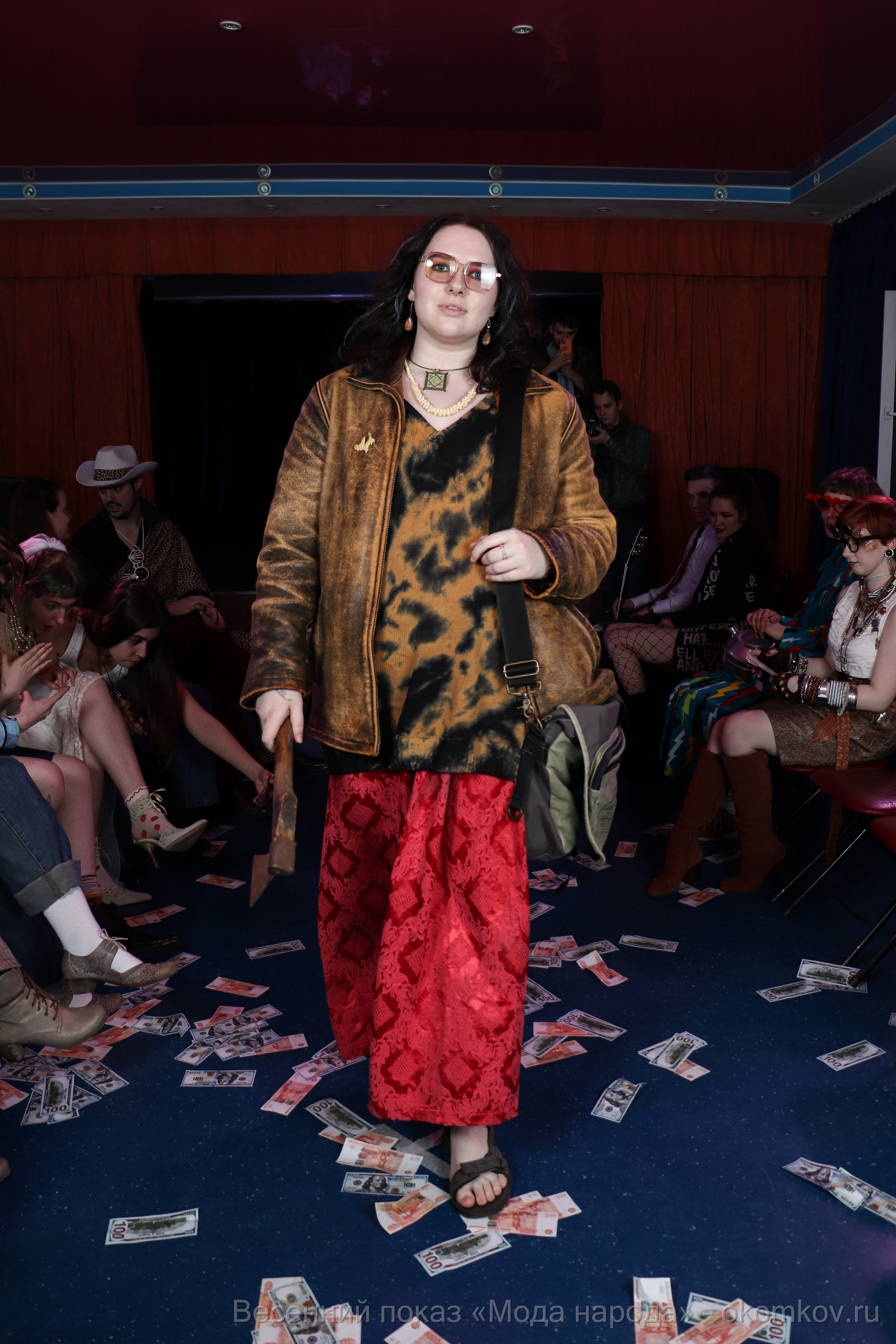 Весенний показ «Мода народа». Ивентный фотограф в Санкт-Петербурге Олег Комков