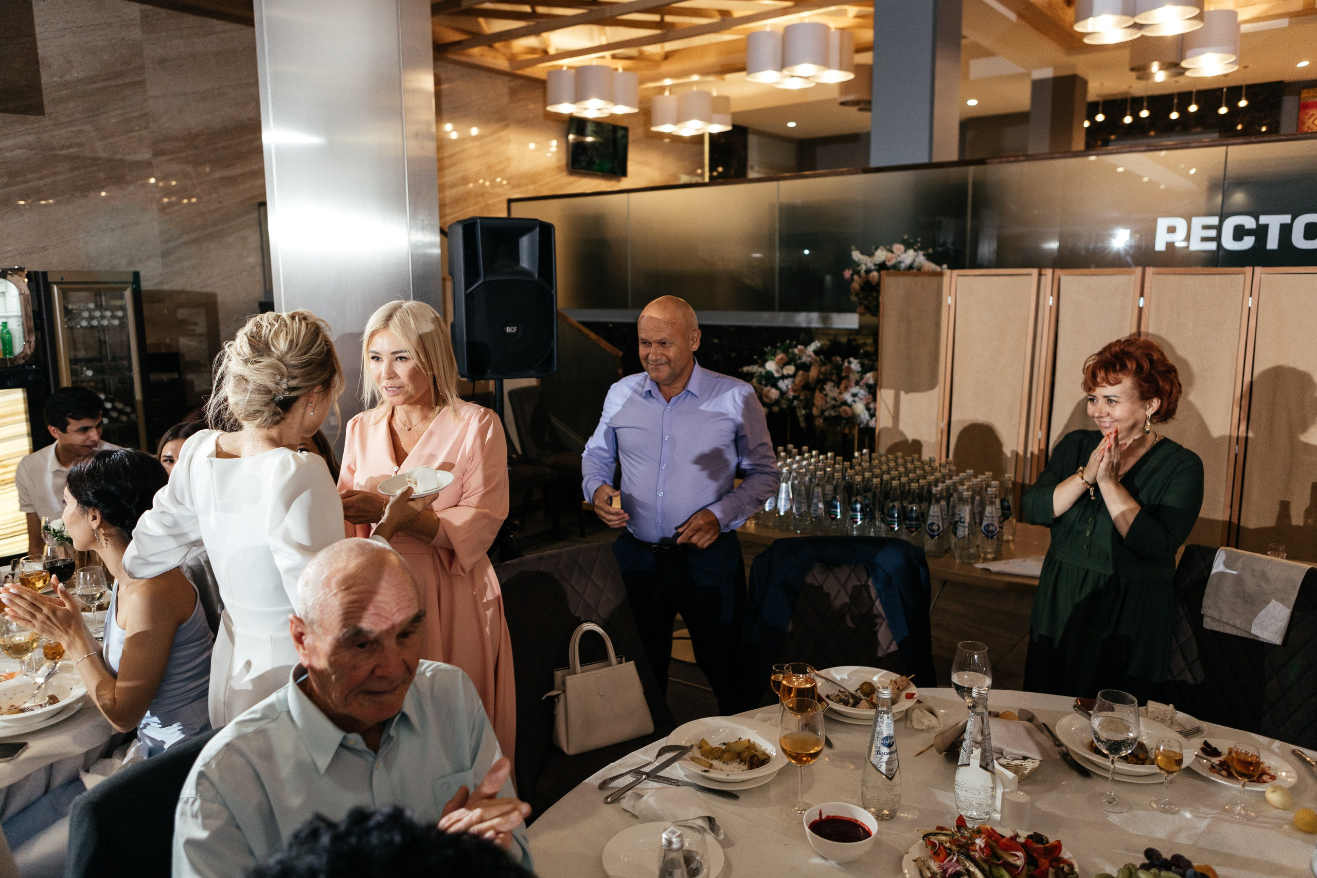 Свадебный фотограф Уфа — Руслан ГабдлисламовЖивые эмоции, красивые кадры, воспоминания на всю жизнь.Работаю по всей Республике Башкортоста. Свадебный фотограф Уфа Руслан Габдлисламов