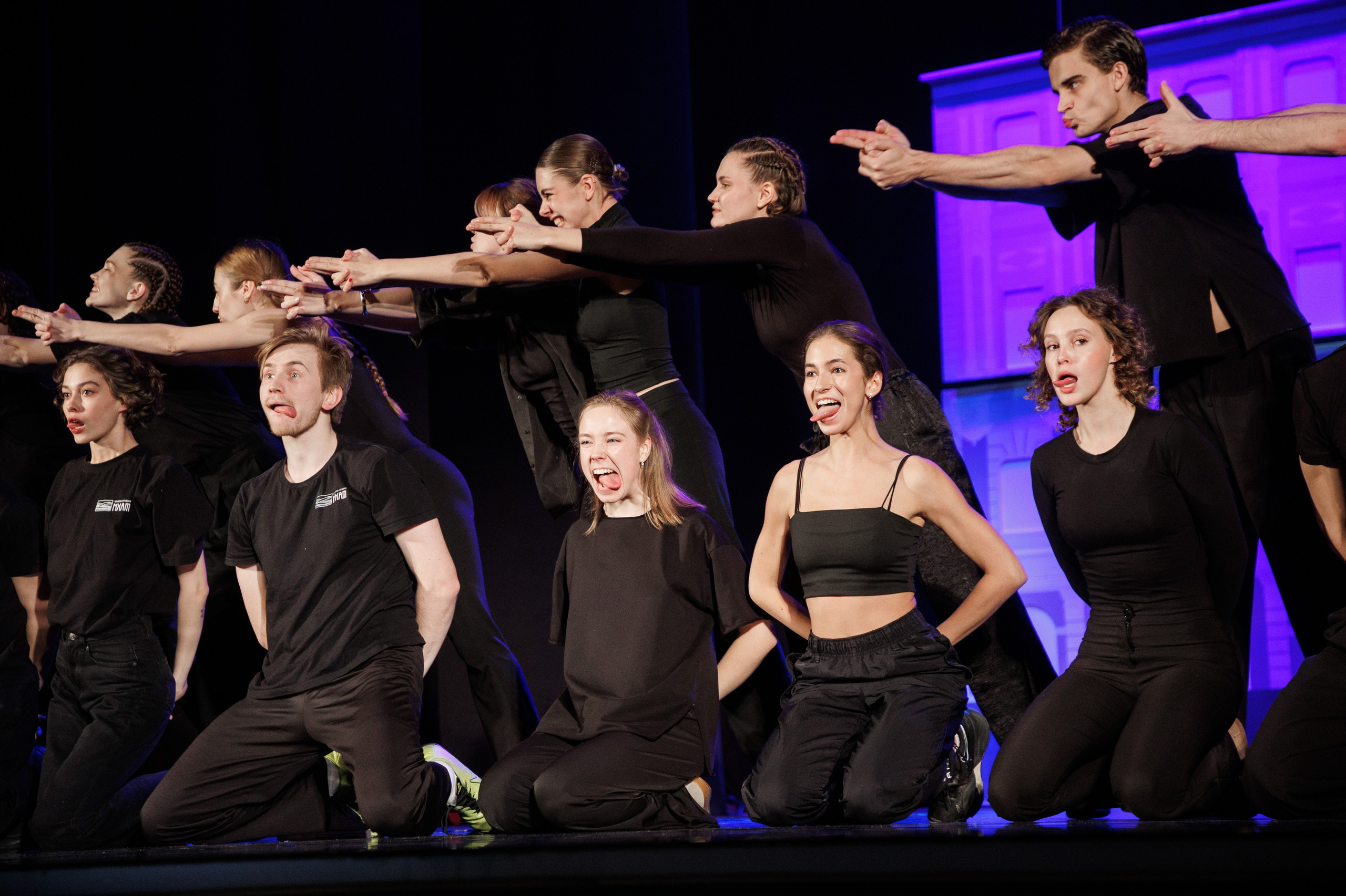 МХАТ. Новый квадрат. Фотограф городских и семейных событий Артем Карпухин