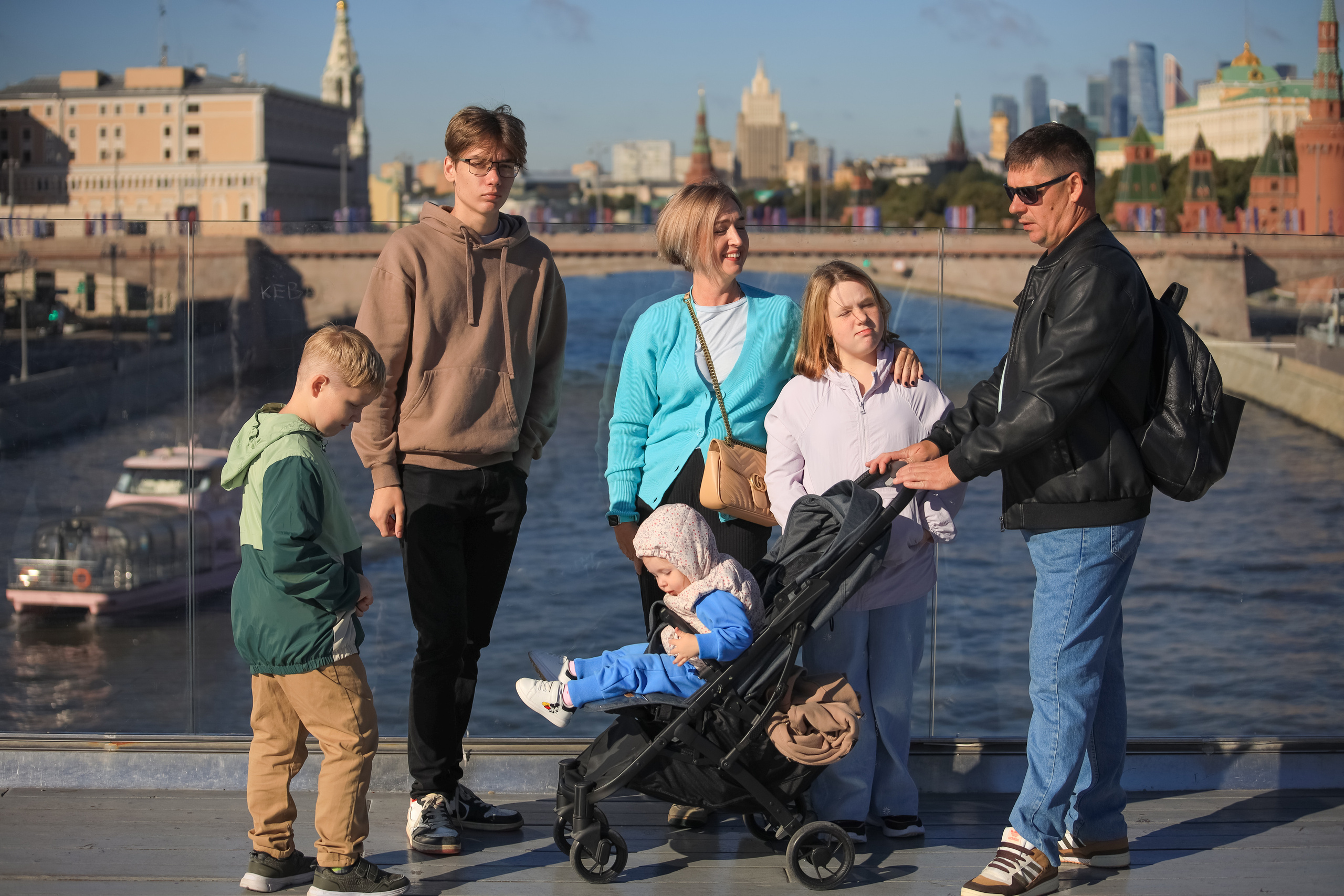 Семейная прогулка в Зарядье. Семейный и детский фотограф в Москве и Московской области