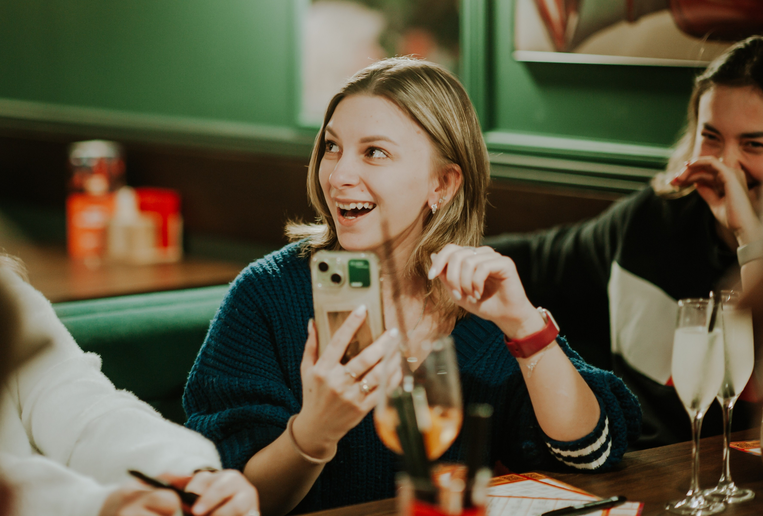 Музыкальное лото в баре Groodki. Портретный и лайфстайл фотограф в Санкт-Петербурге