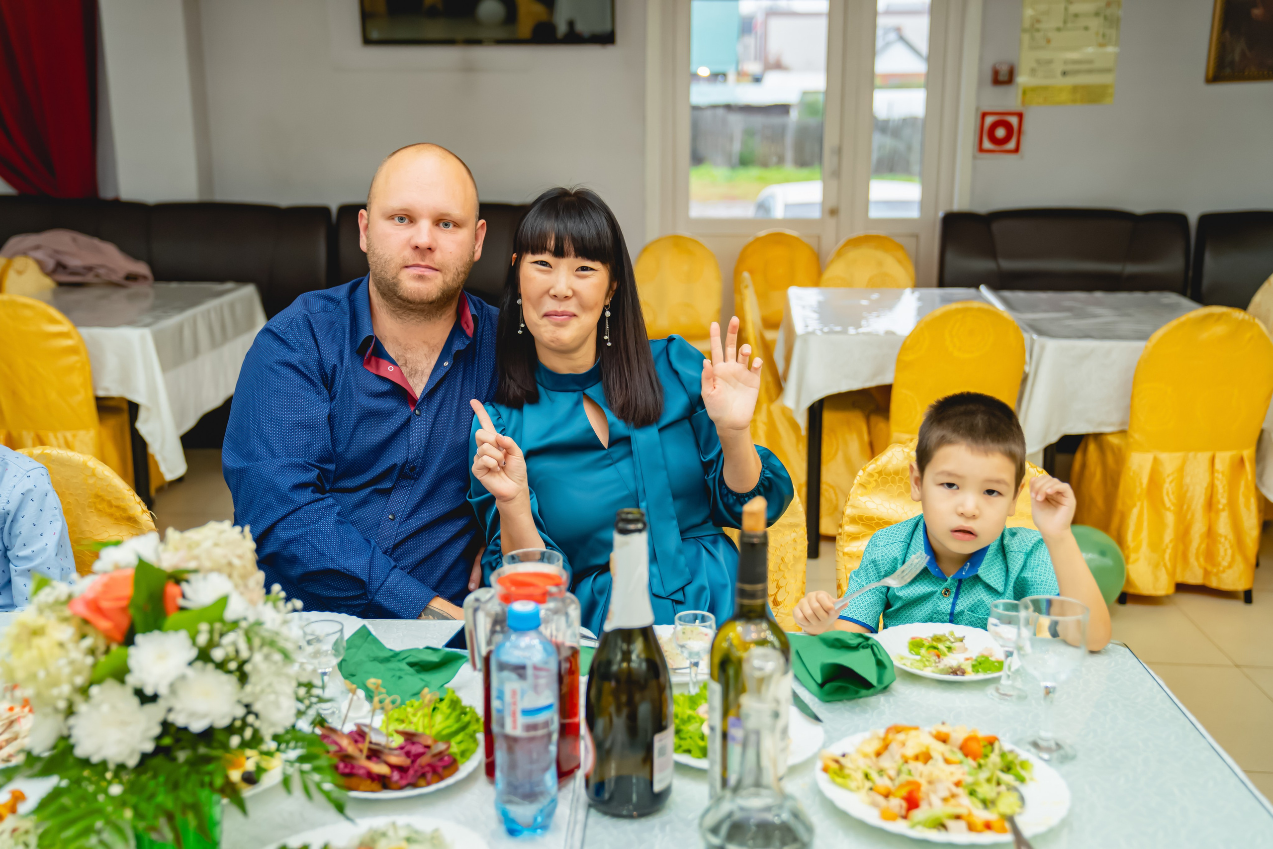 Осенняя Свадьба 2024. Занимаюсь профессиональной фотографией и живу рядом с Байкалом. Работаю в разных жанрах