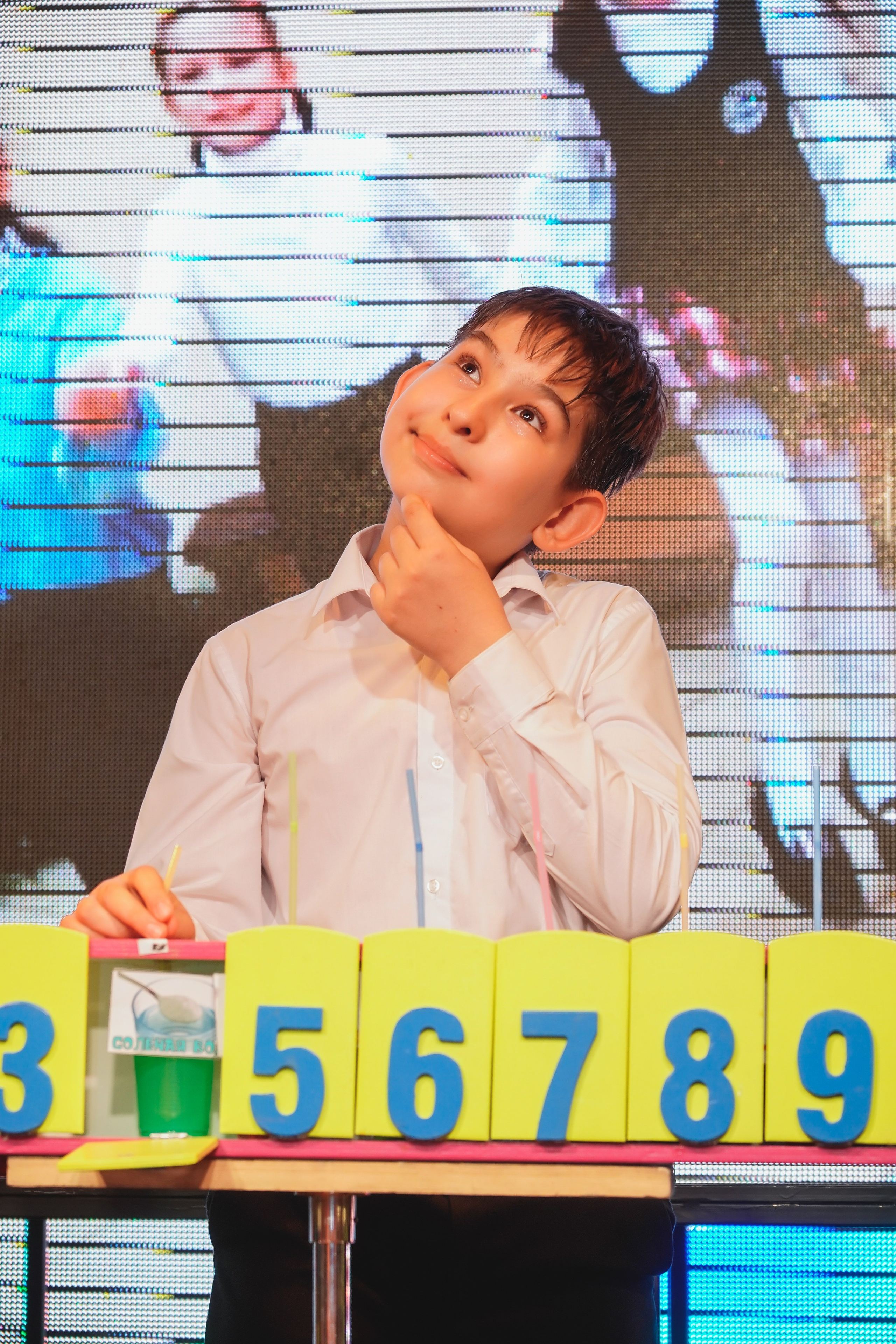 Выпускной. Занимаюсь профессиональной фотографией и живу рядом с Байкалом. Работаю в разных жанрах