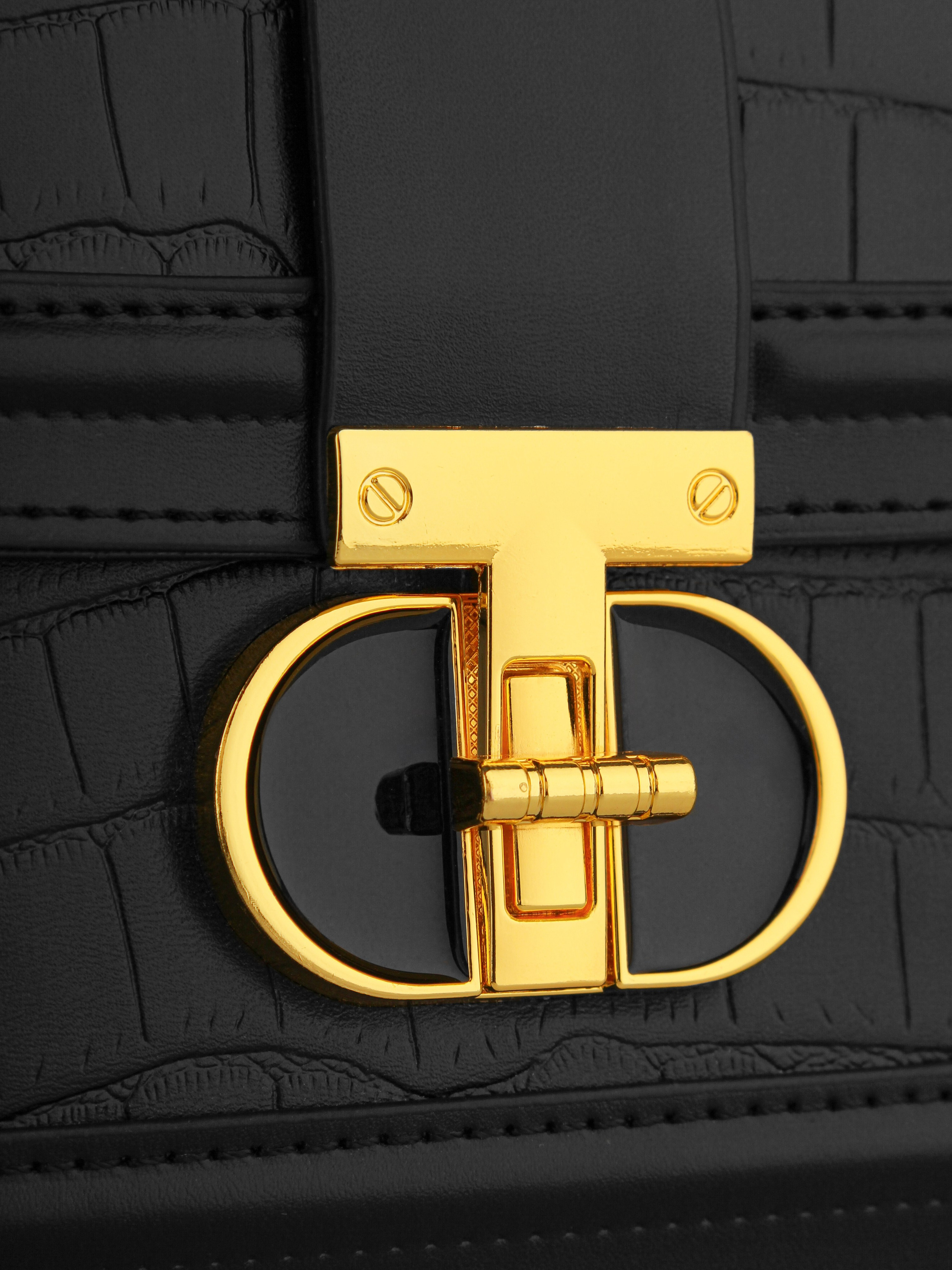 Портфолио. Предметный фотограф в СПб | Съемка для Wildberries, Ozon, рекламы | Алан Ульбашев