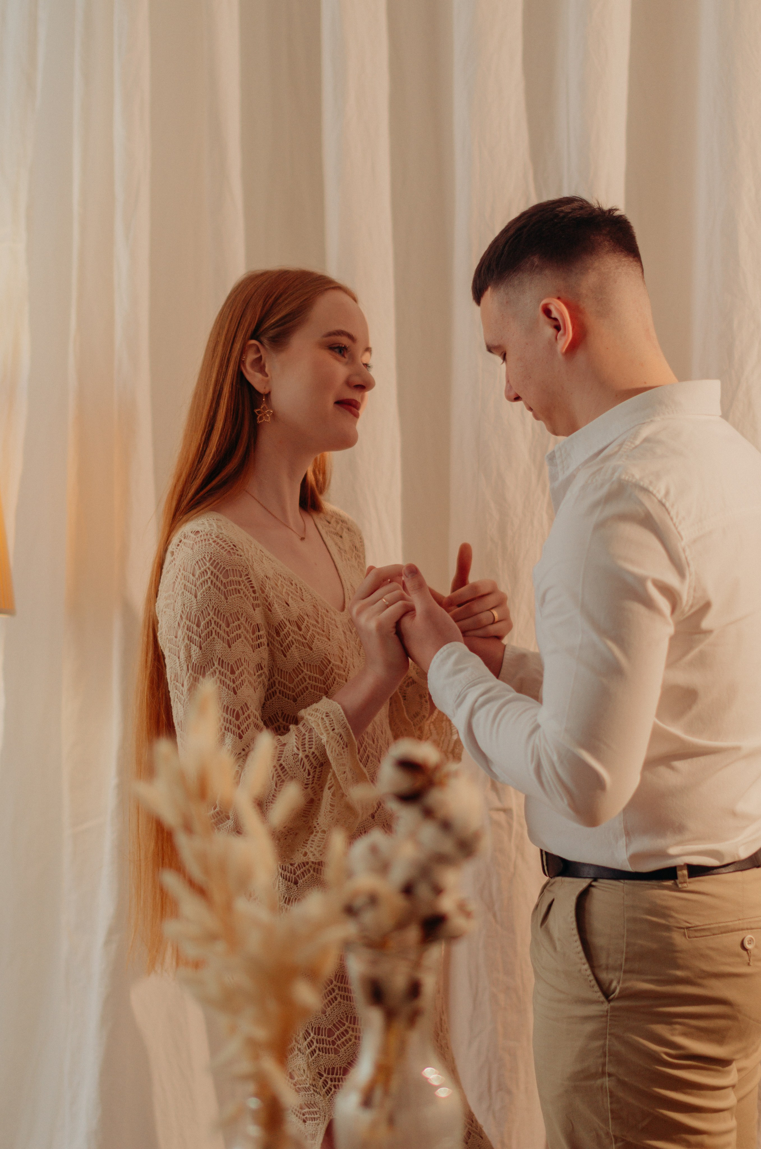 Love Story в фотостудии в стиле бохо. Денисова Аля — фотограф для парных съемок и индивидуальных историй в Барнауле