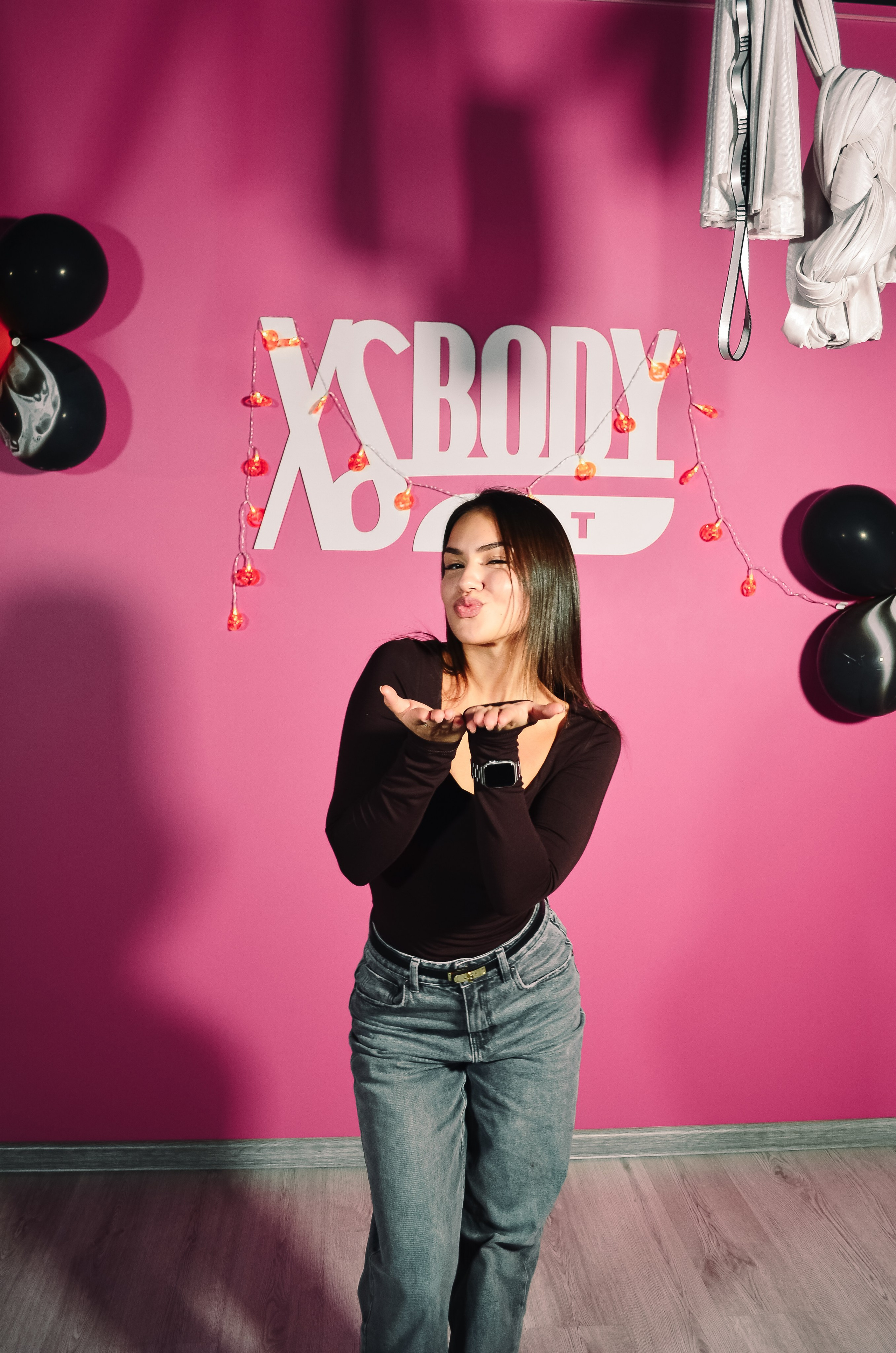 Фоторепортаж мероприятия в фитнес-клубе. Денисова Аля — фотограф для парных съемок и индивидуальных историй в Барнауле