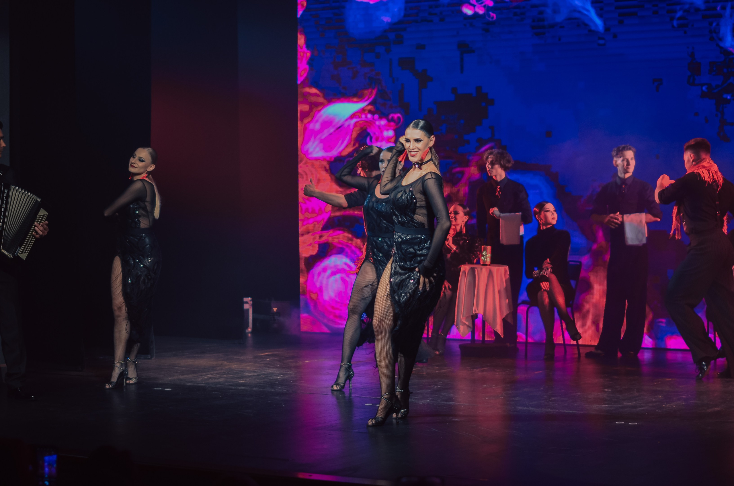 Фоторепортаж танцевального мероприятия. Денисова Аля — фотограф для парных съемок и индивидуальных историй в Барнауле