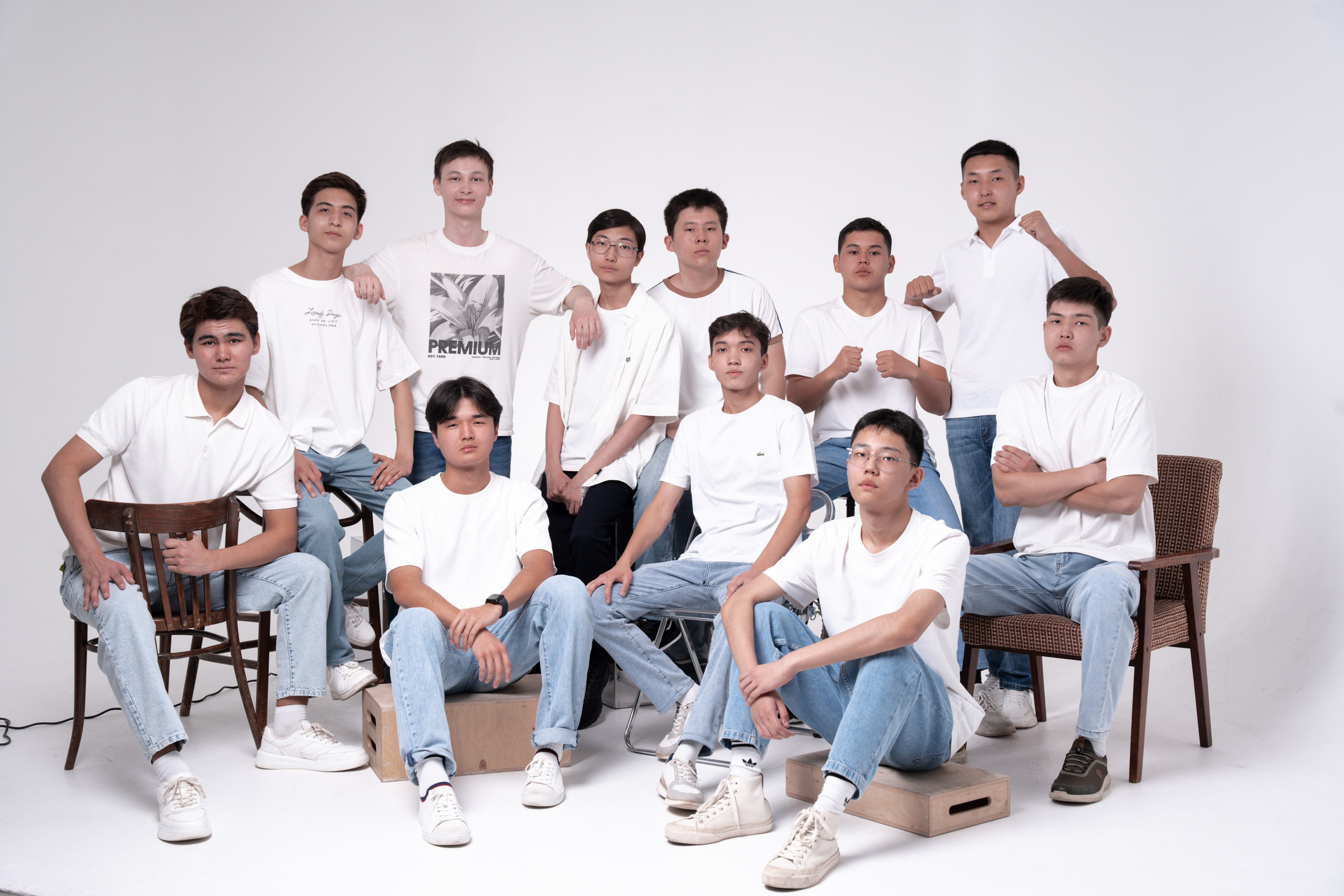 Общие кадры в студии. Выпускные альбомы в Нур-Султане (Астана) и по всему Казахстану