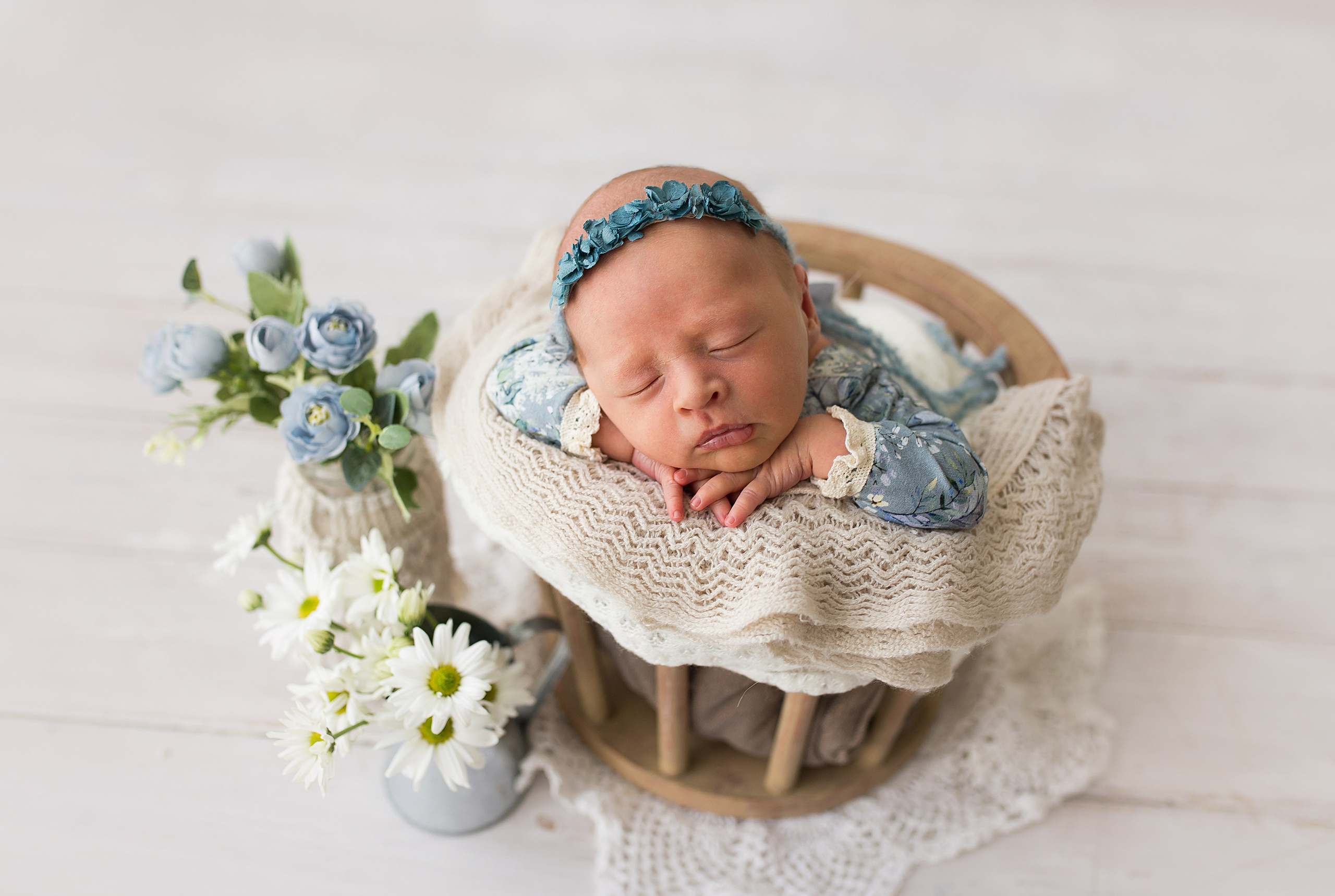 Фотосессия новорождённого. Фотограф новорождённых малышей и детский фотограф В Казани Лана Максим