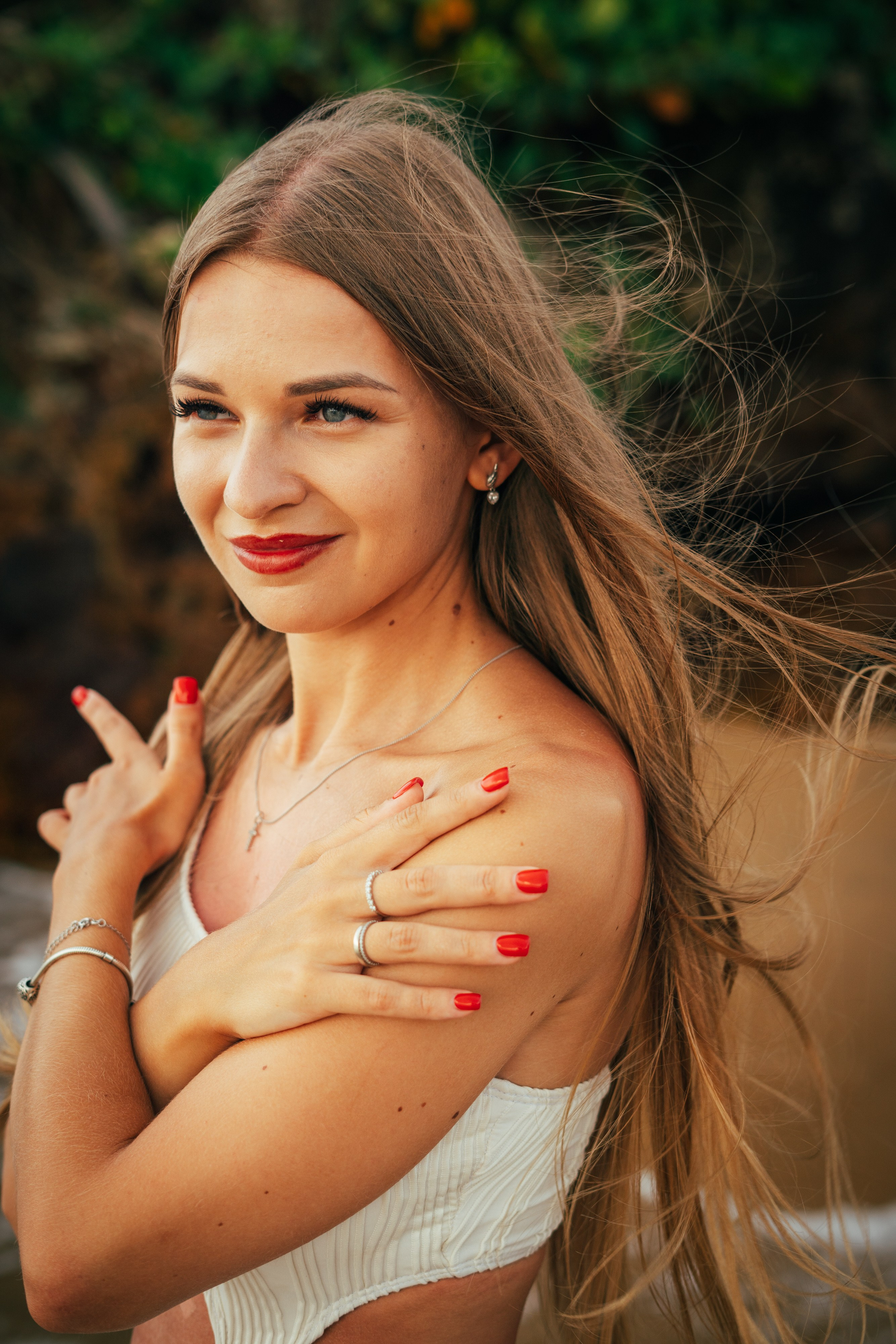 Lera & Lelik, Turtle Beach