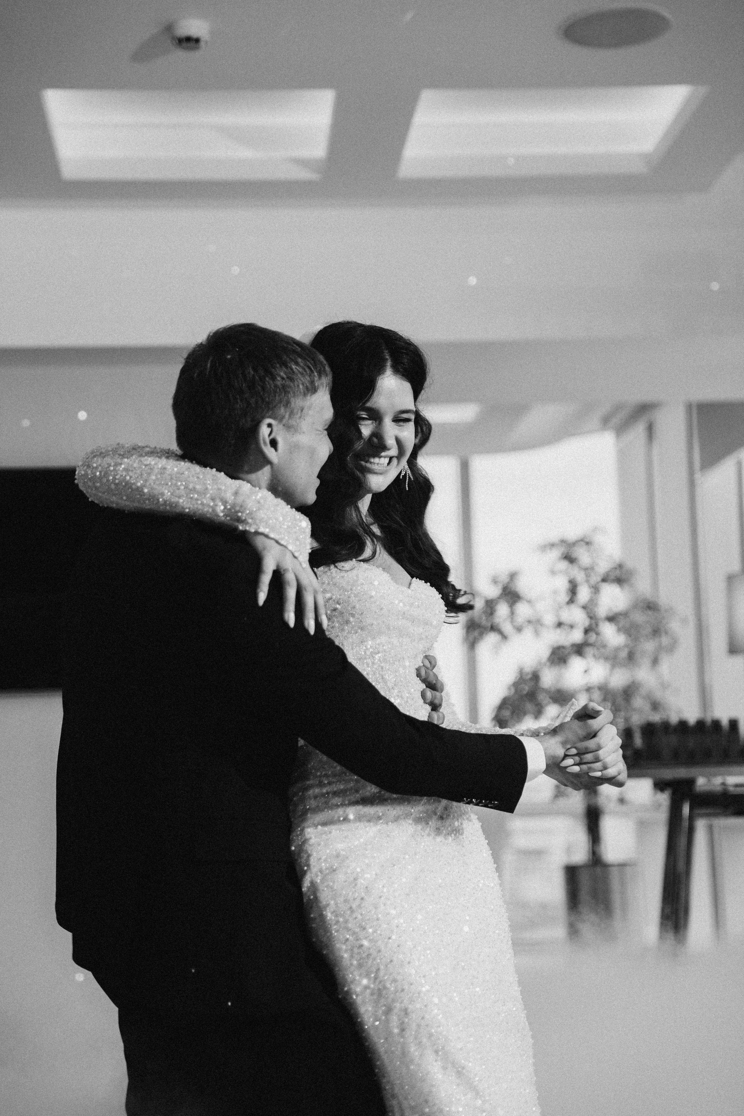 Антон и Елена | Crowne Plaza Moscow. Свадебный фотограф Ангелина Зотова | Обнинск, Москва, Калуга