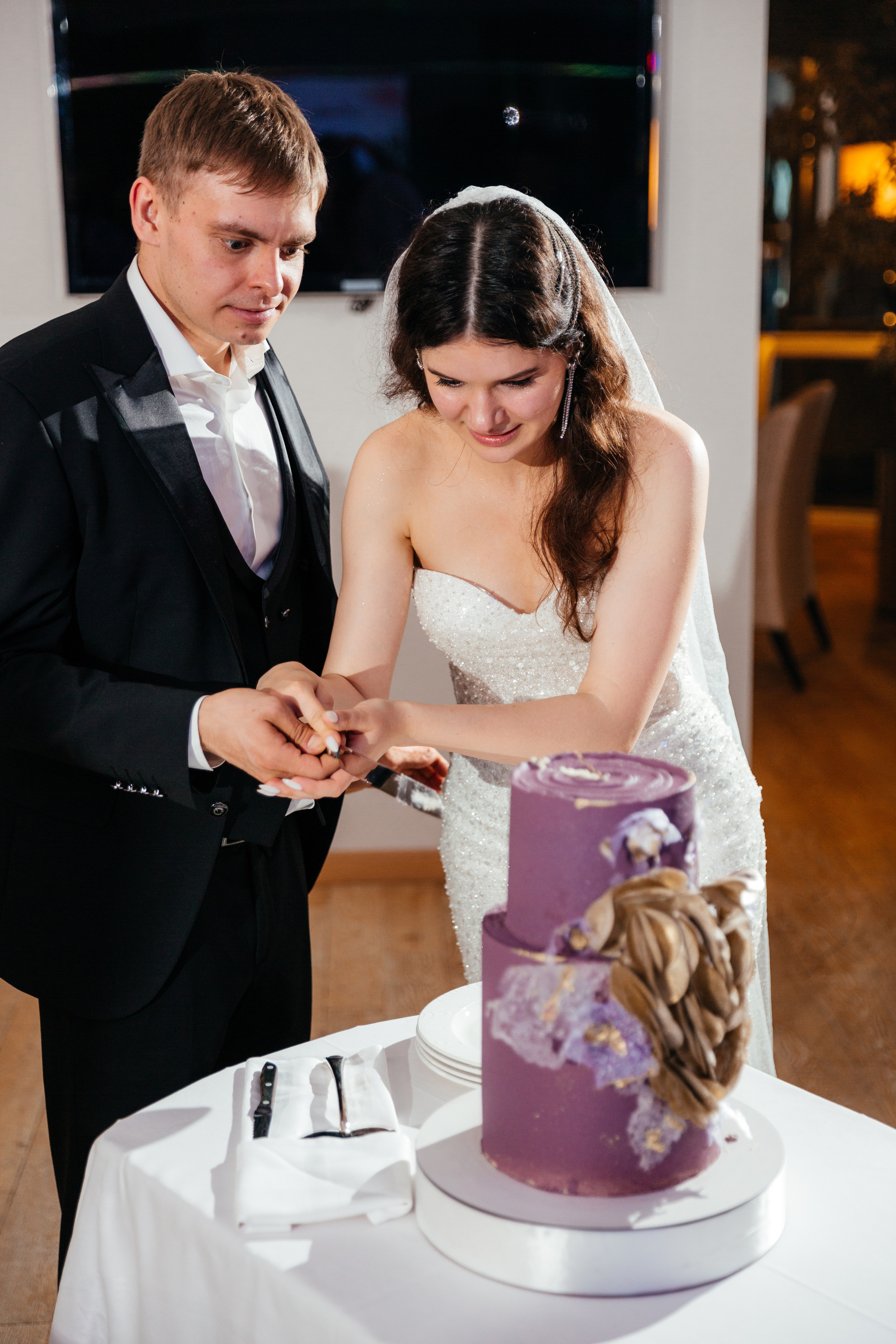 Антон и Елена | Crowne Plaza Moscow. Свадебный фотограф Ангелина Зотова | Обнинск, Москва, Калуга