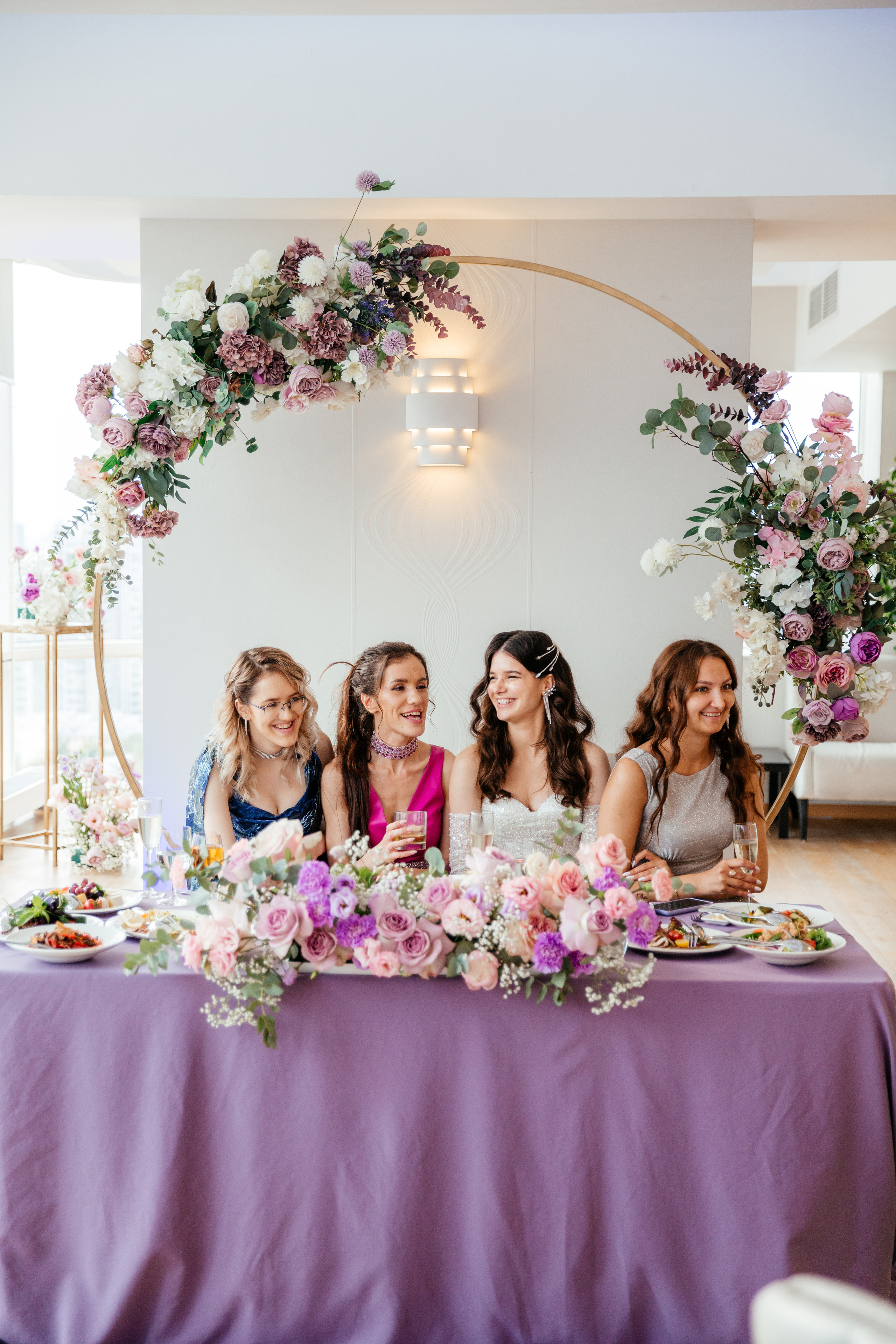 Антон и Елена | Crowne Plaza Moscow. Свадебный фотограф Ангелина Зотова | Обнинск, Москва, Калуга