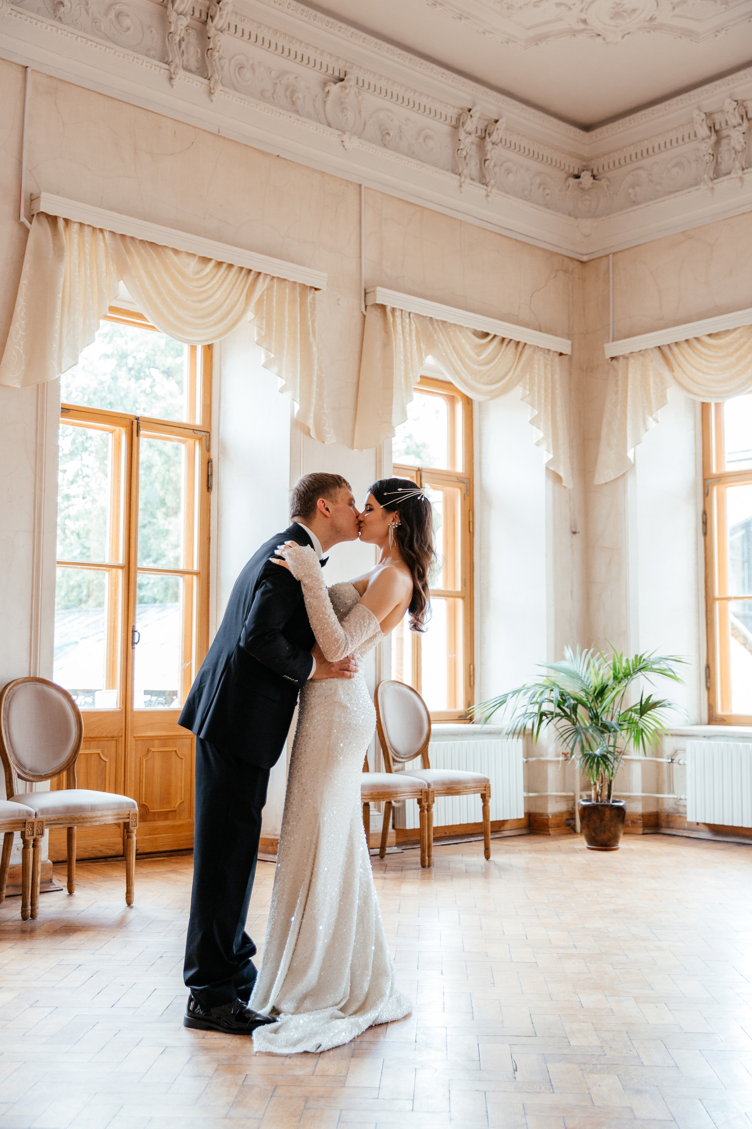 Антон и Елена | Crowne Plaza Moscow. Свадебный фотограф Ангелина Зотова | Обнинск, Москва, Калуга